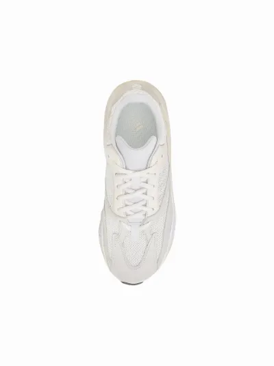 Yeezy Boost 700 \