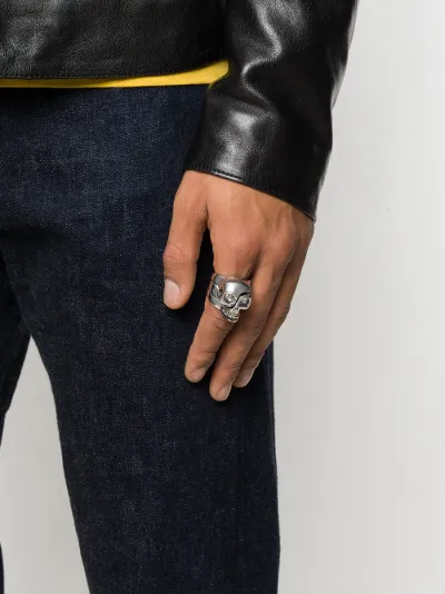anello teschio alexander mcqueen