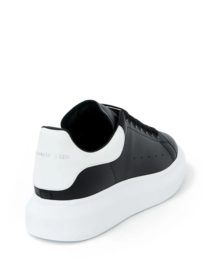 Alexander McQueen Sneakers color-block nero | MODES