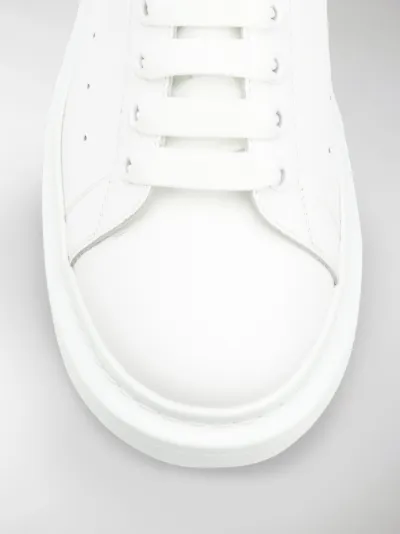 Alexander McQueen Sneakers con stampa serpente bianco | MODES