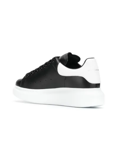 Alexander McQueen Autunno Inverno 20/21 sneakers oversize bianche e  bordeaux - 553680 WHXMW 9676