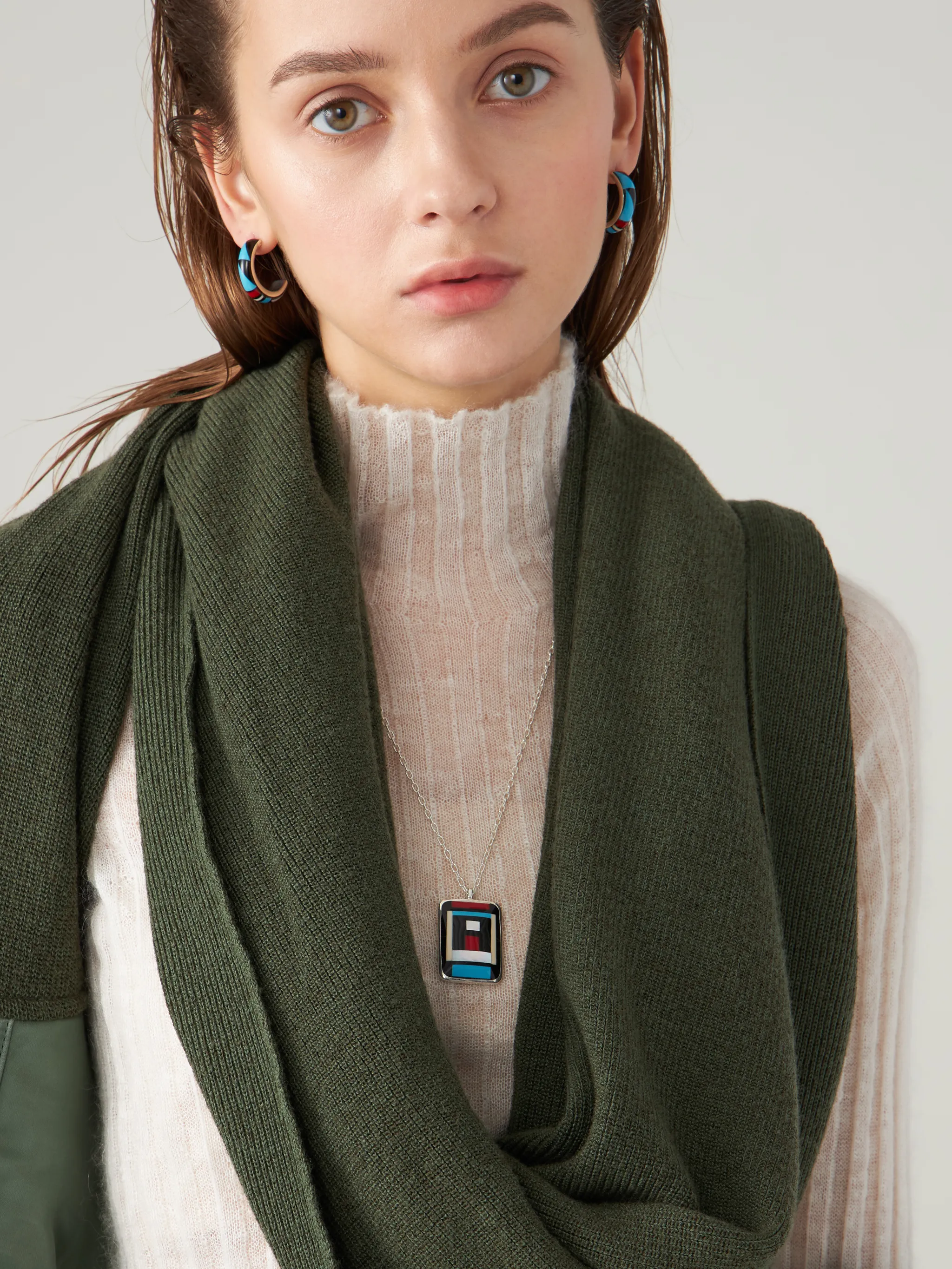 A STONES CHARM NECKLACE