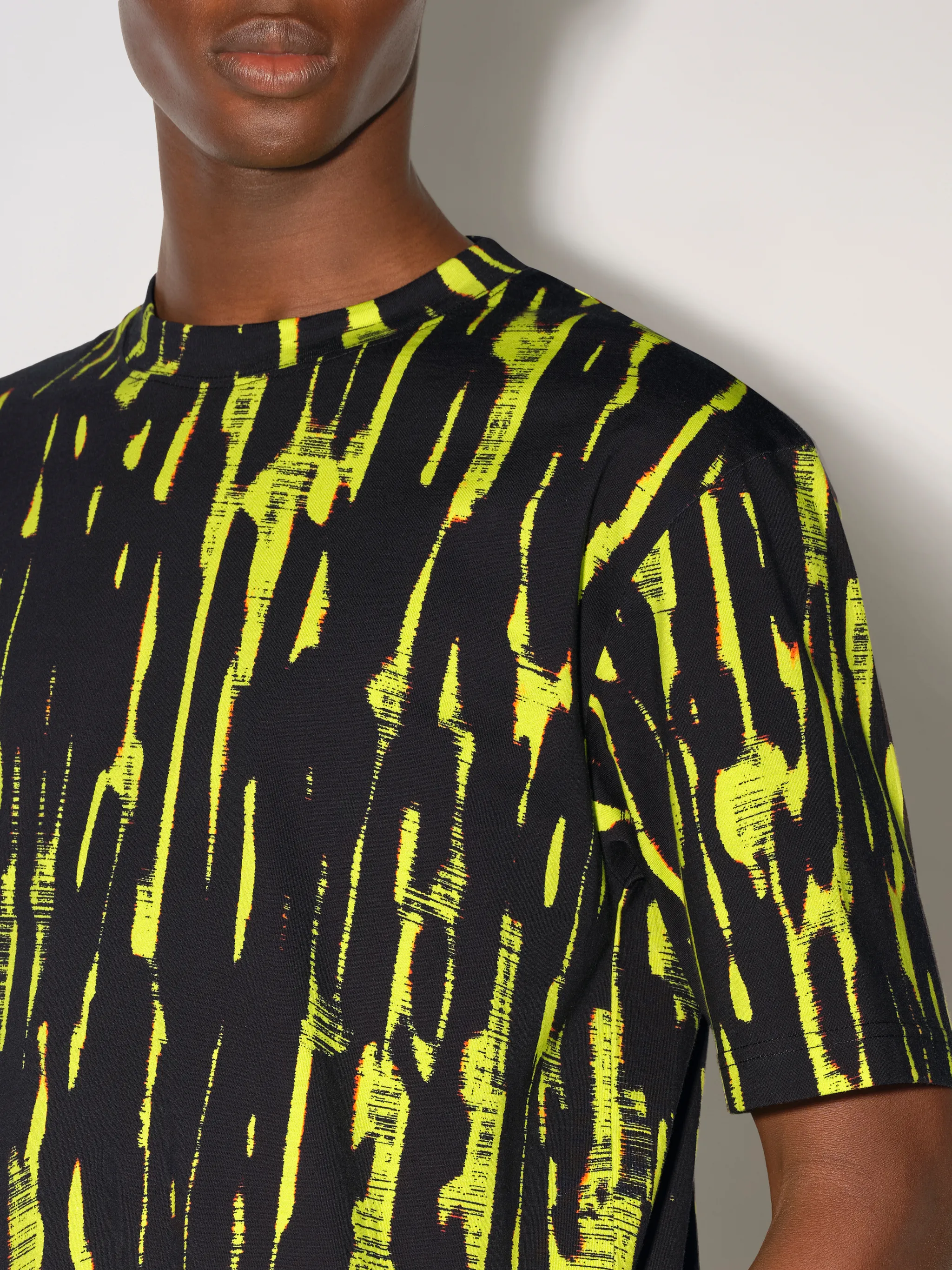 ALL OVER PRINTED T-SHIRT