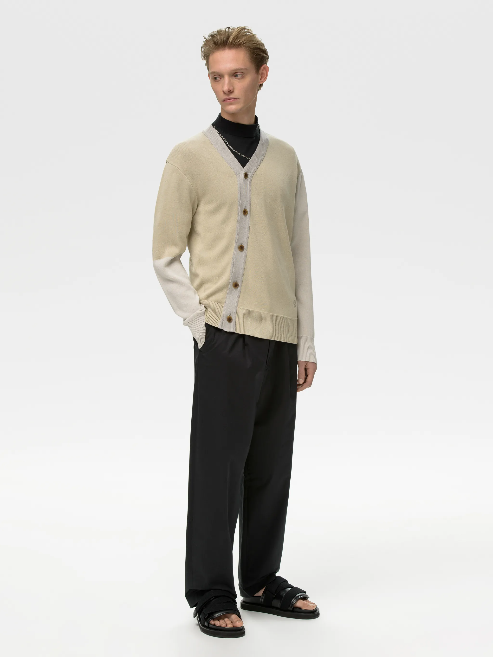 ASYMMETRIC CARDIGAN