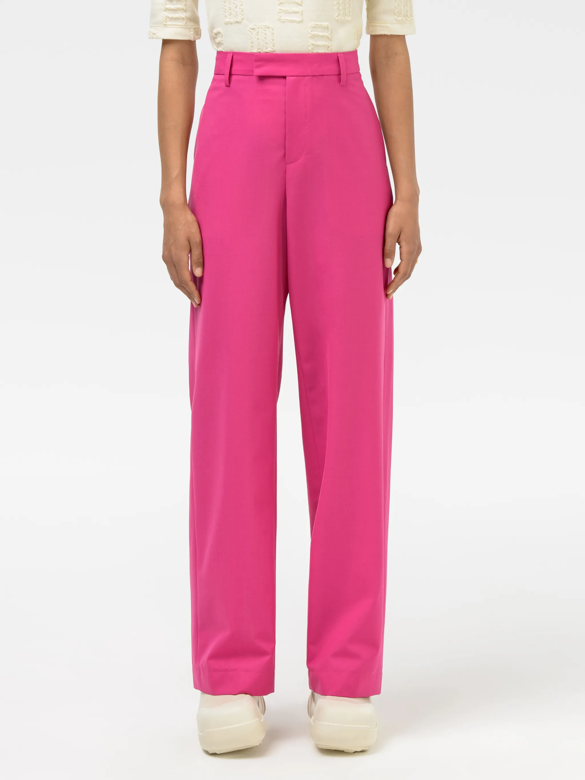BACK SLIT PANTS