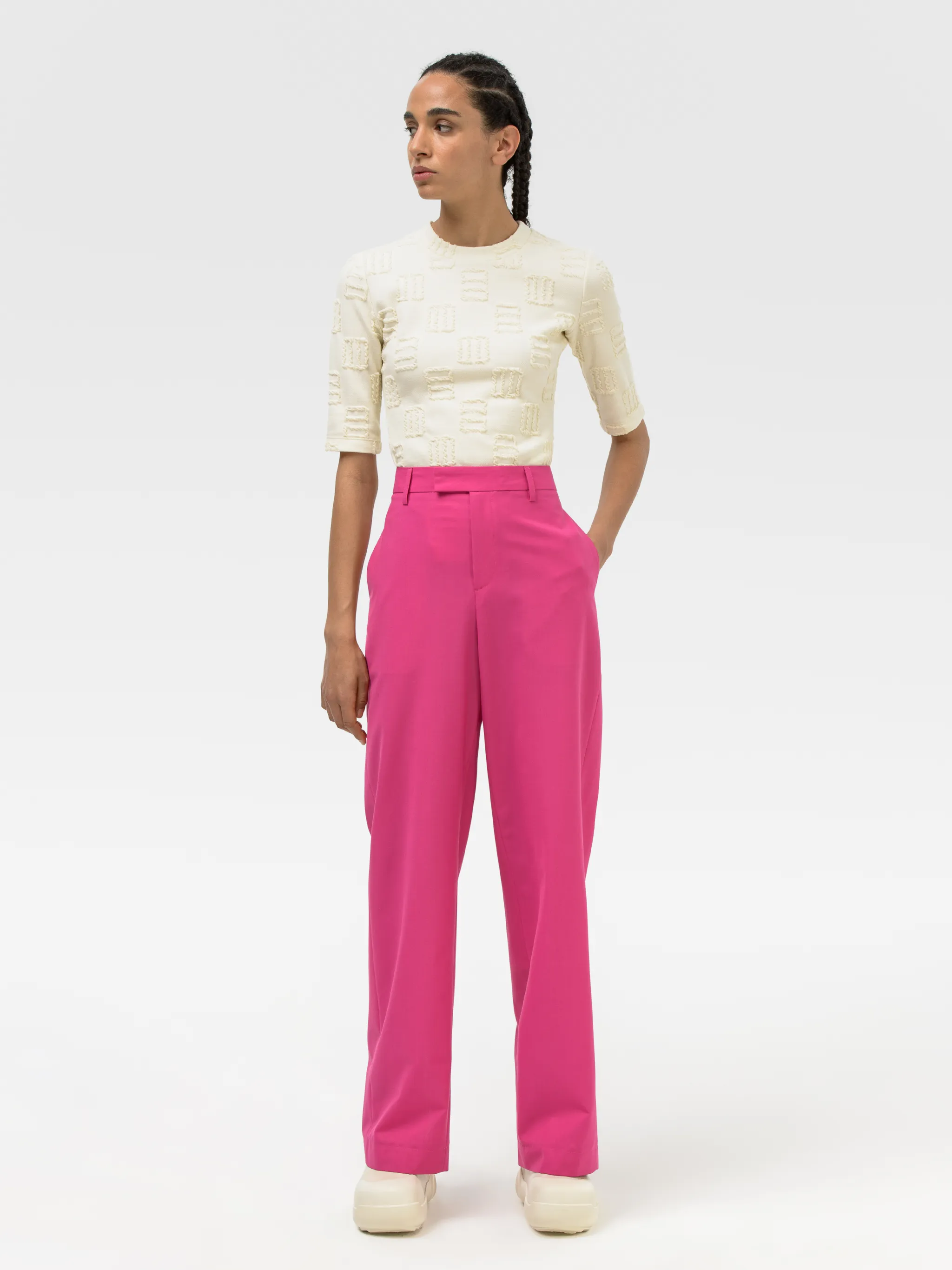 BACK SLIT PANTS