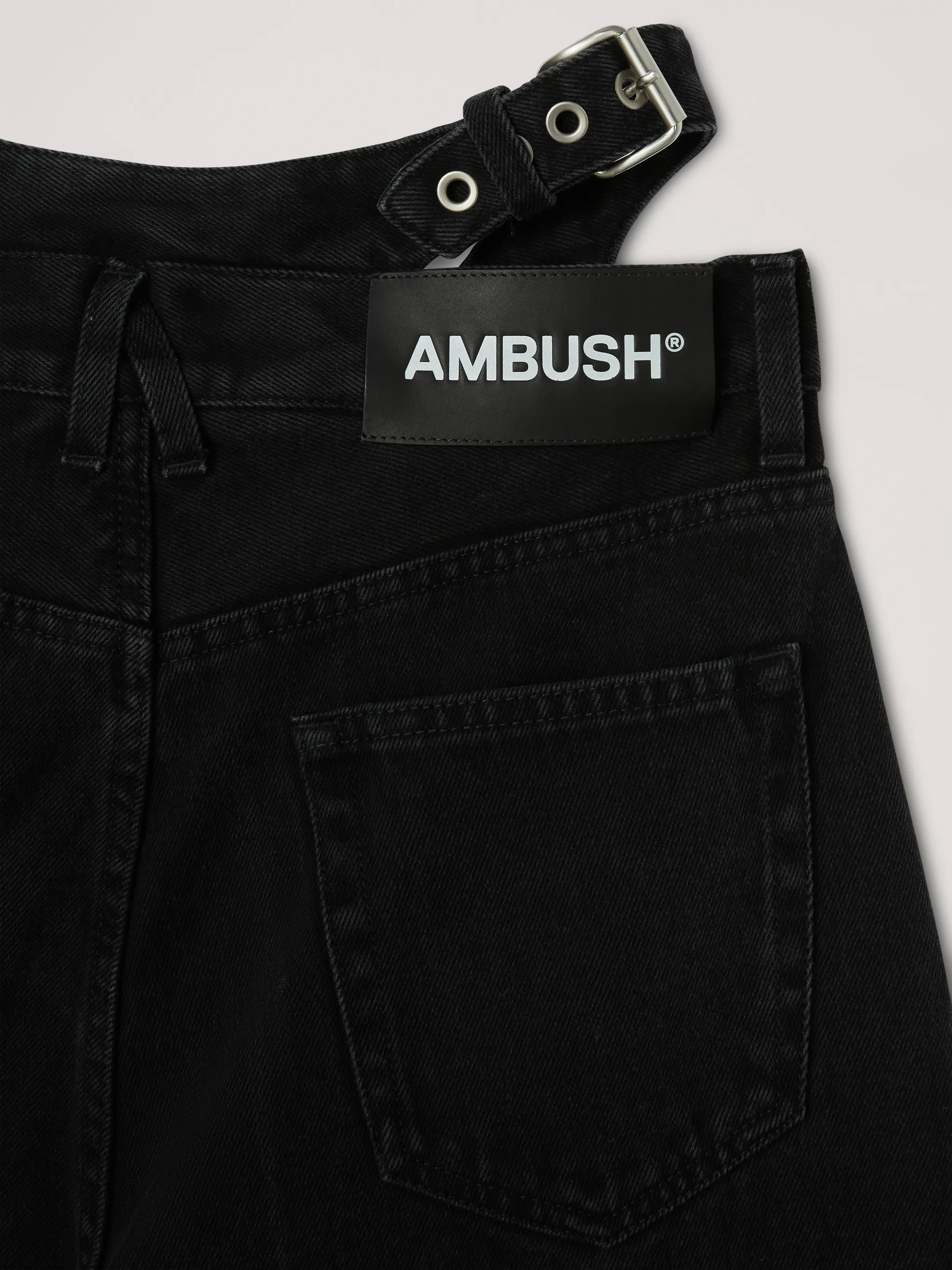BELTED BAGGY DENIM PANTS
