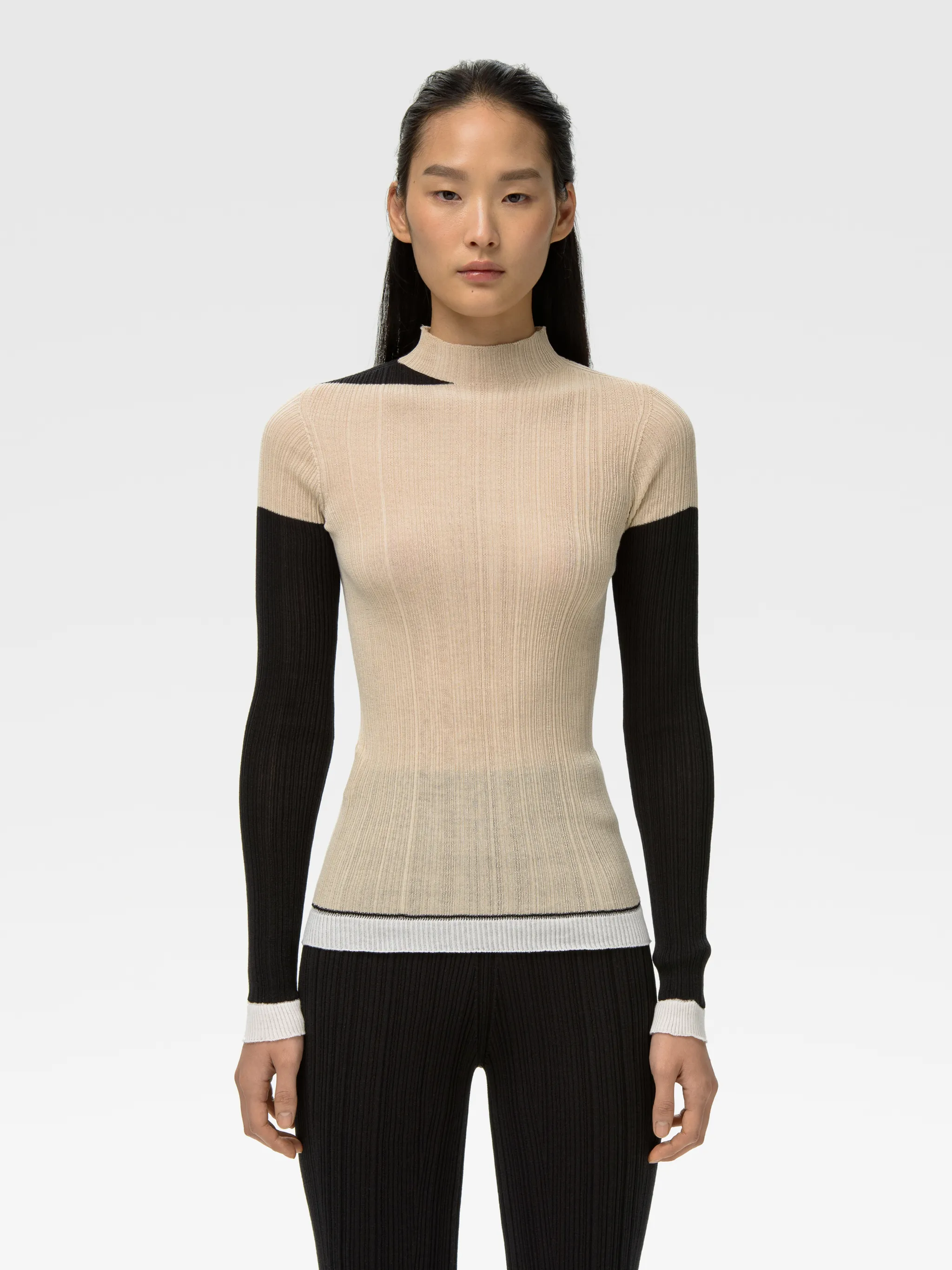 BI-COLOR RIBBED KNIT TOP