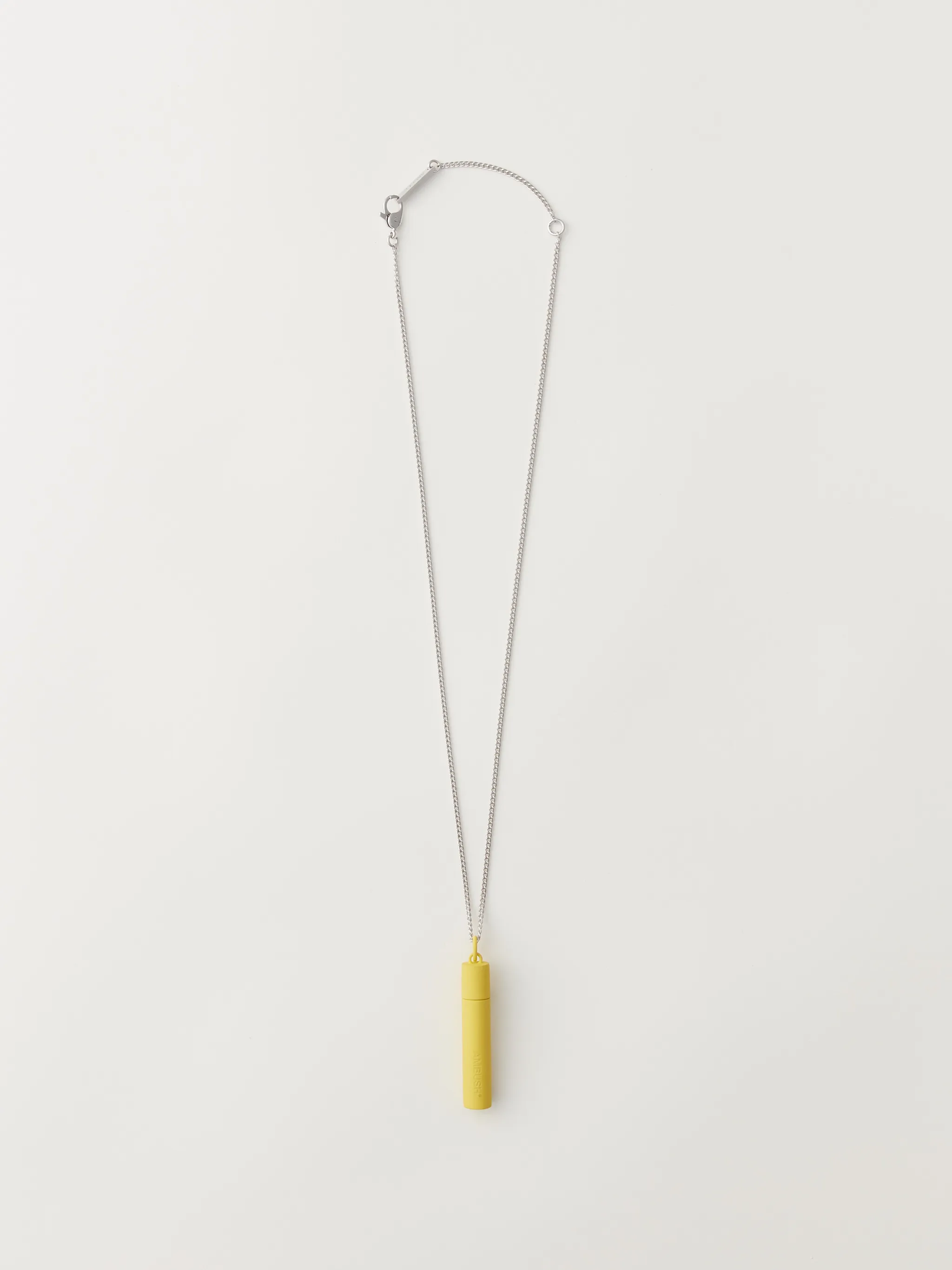 case-detail necklace
