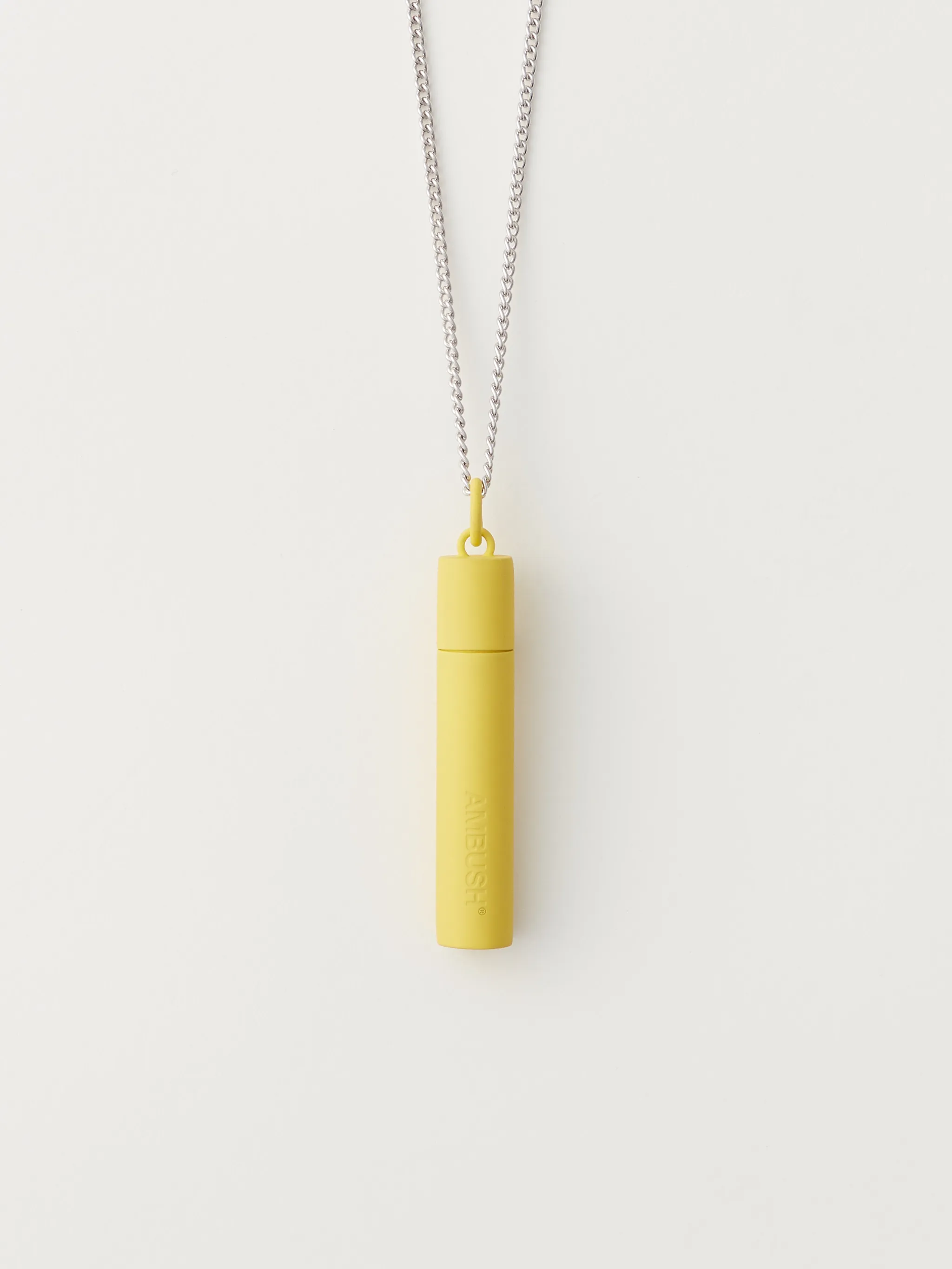 case-detail necklace