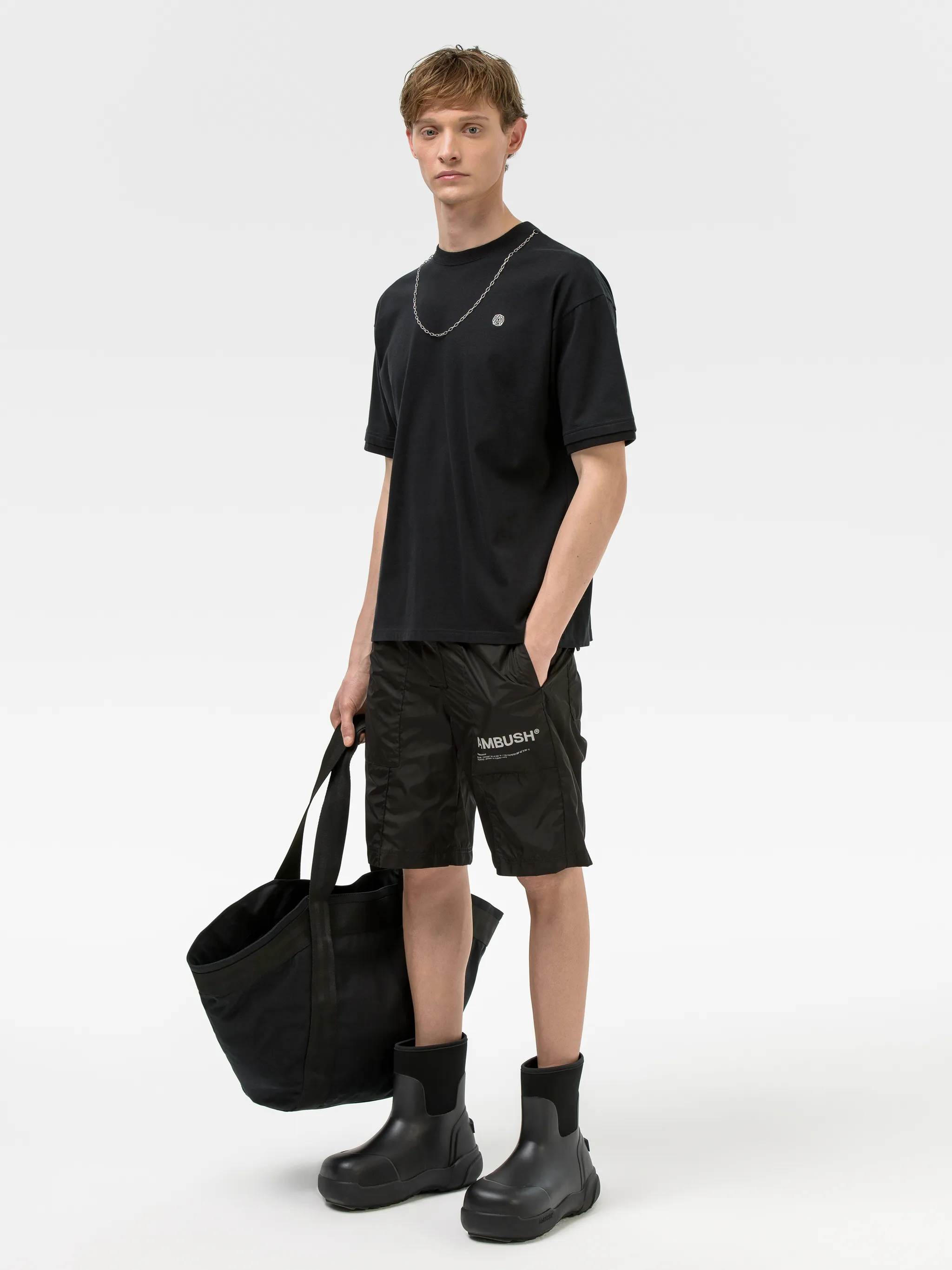 CHAIN COLLAR T-SHIRT