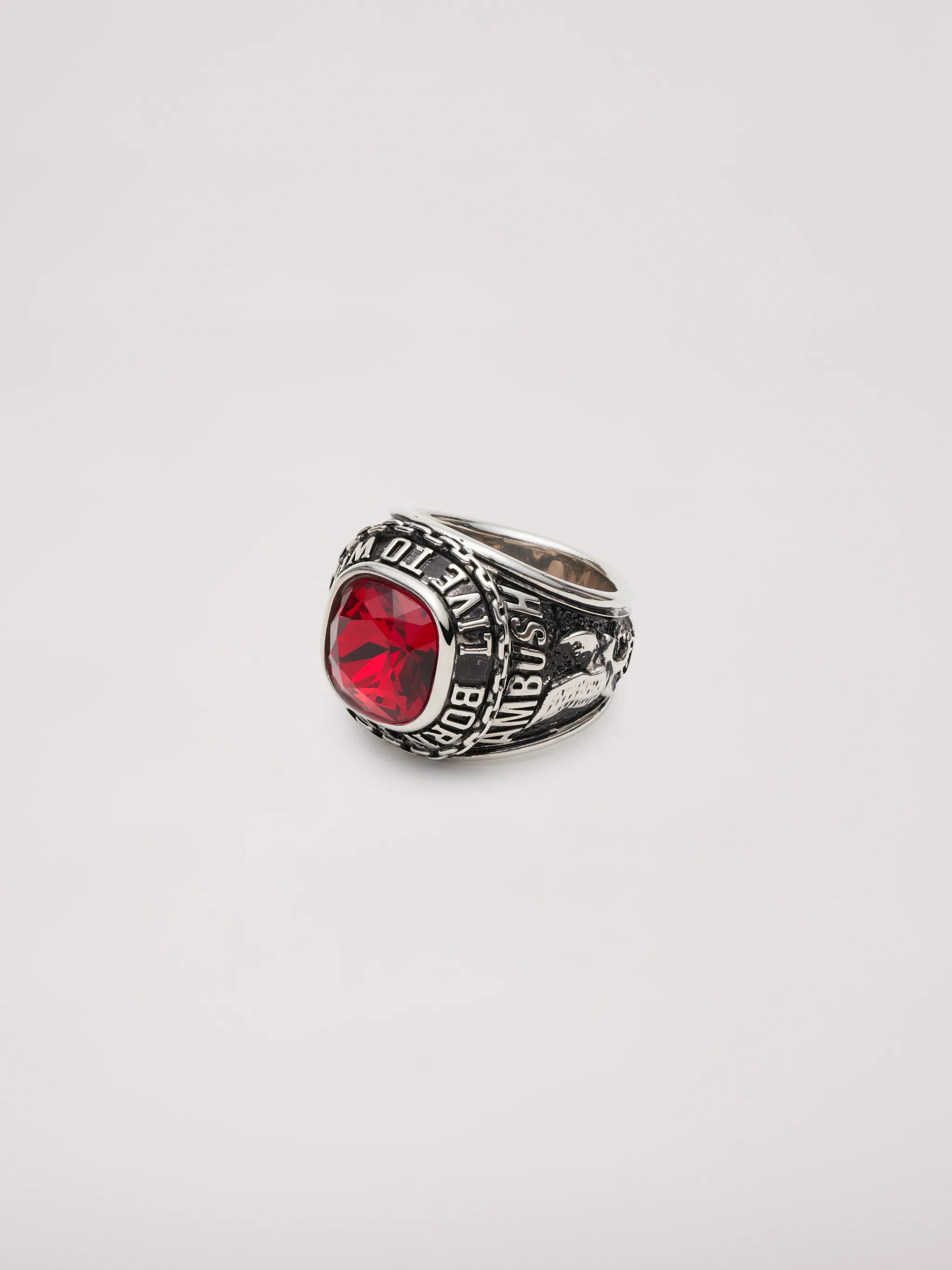 CLASS SIGNET RING