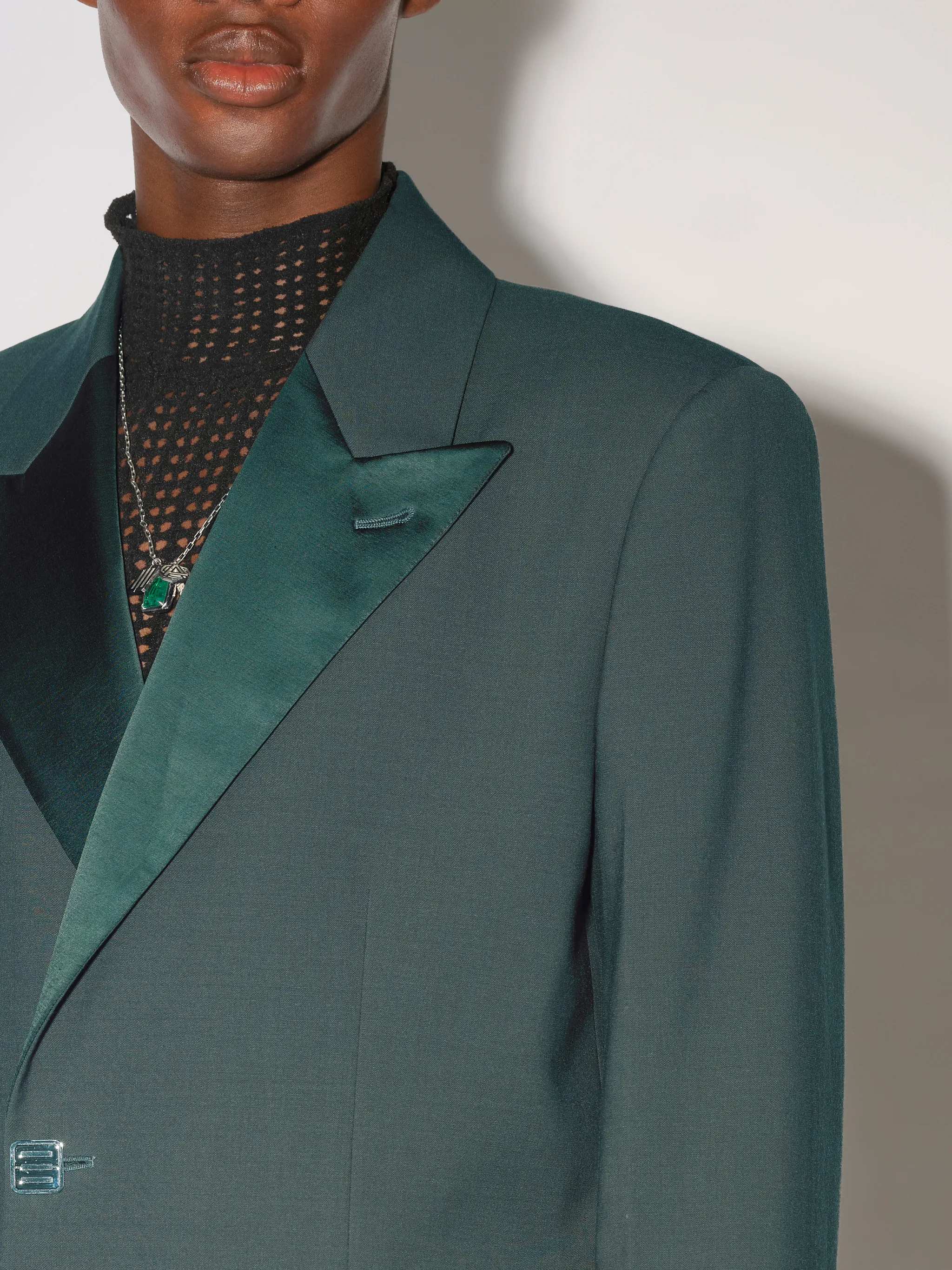 CROPPED TUXEDO JACKET