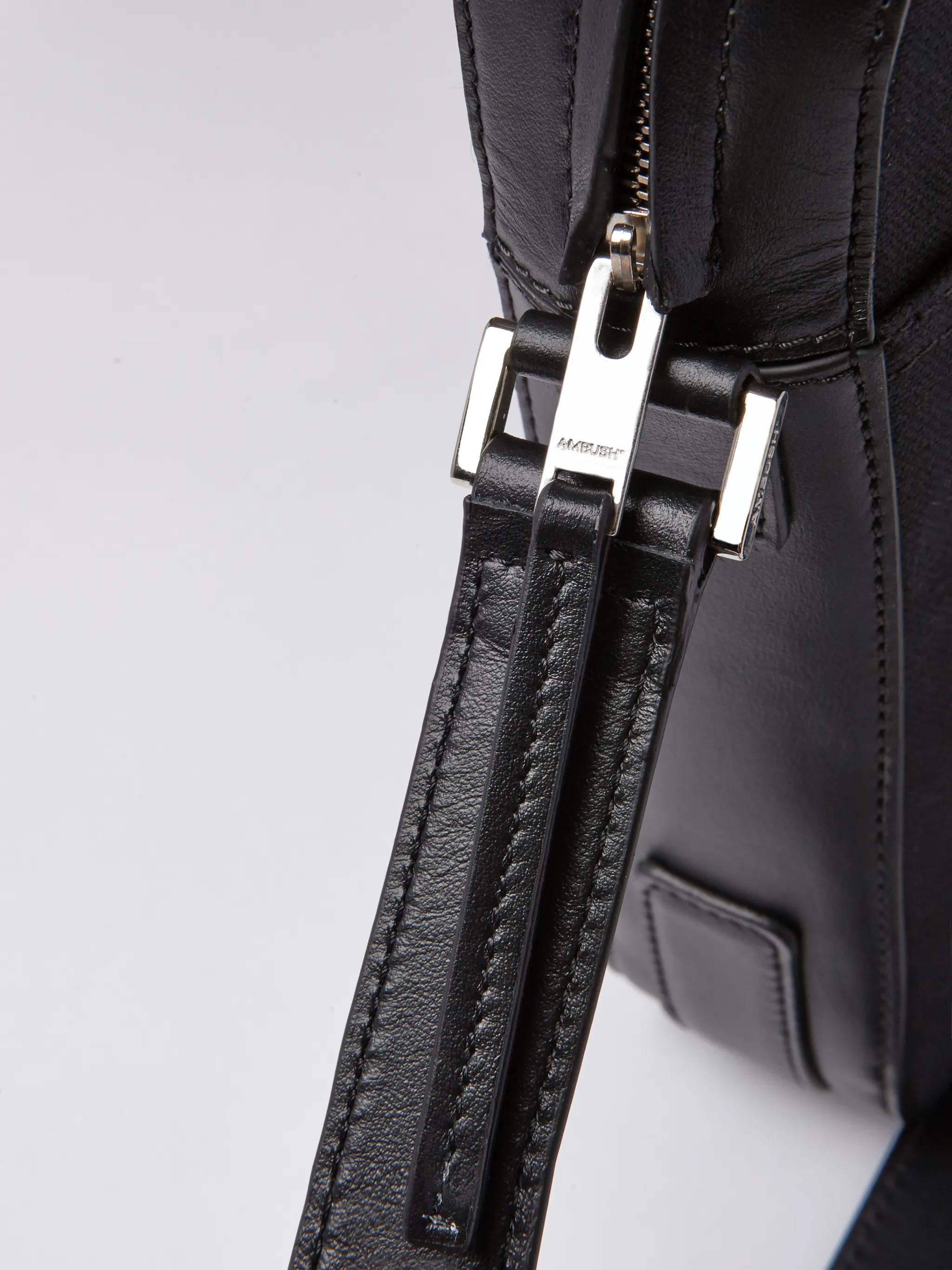 CROSS BODY BAG