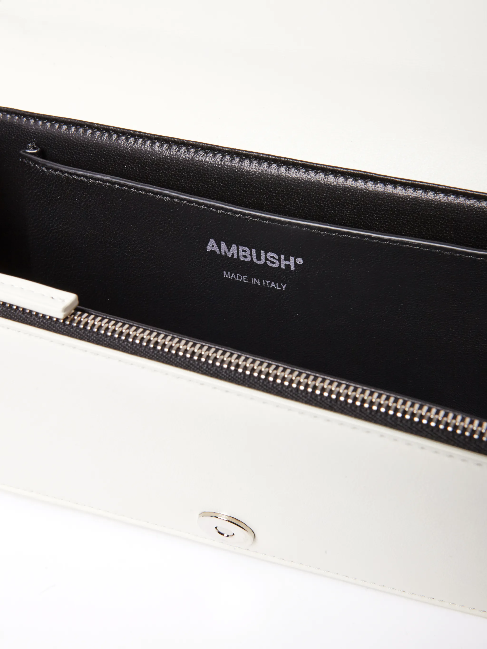 CROSSBODY CHAIN BAG