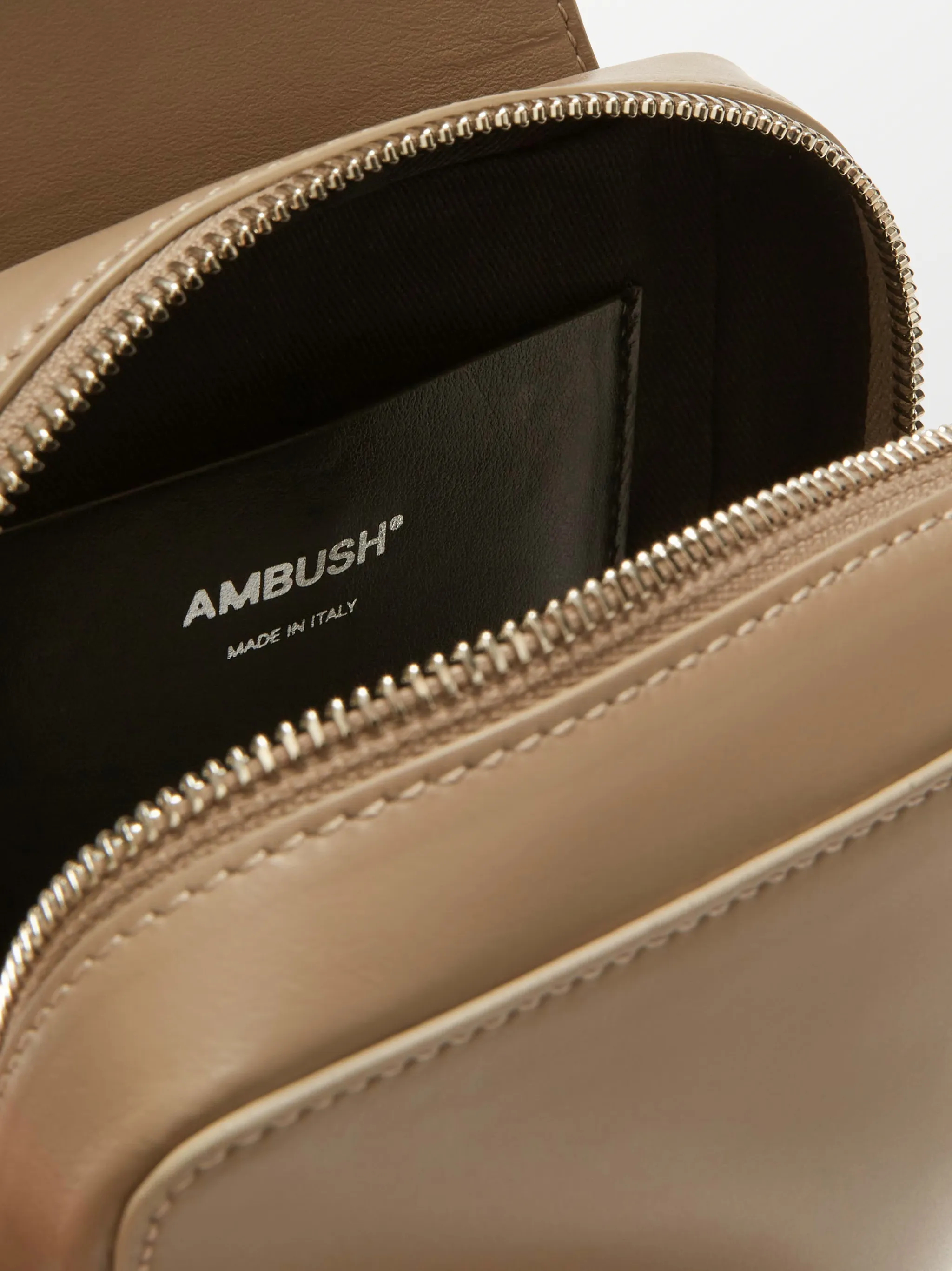 CROSSBODY