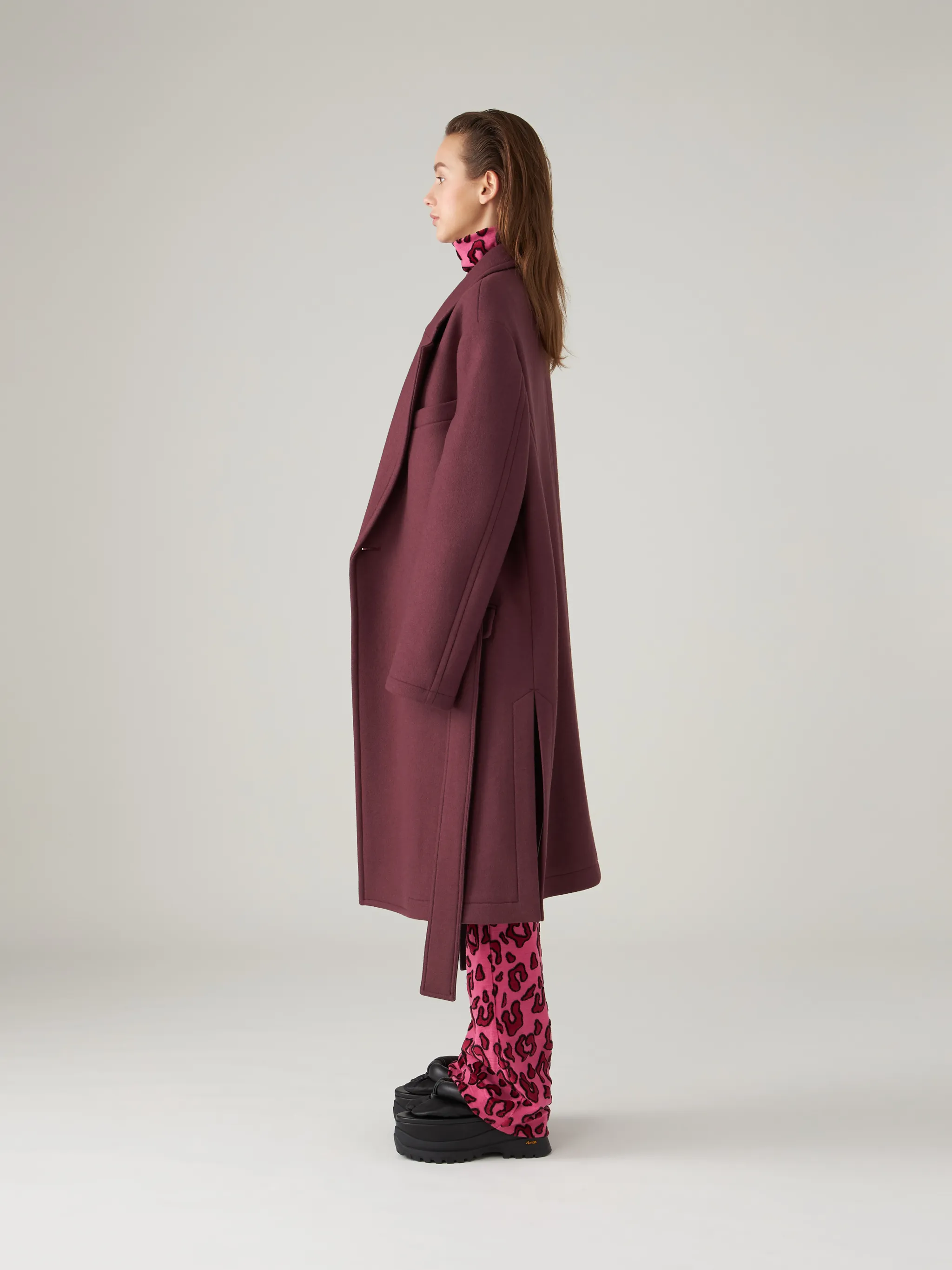 DOUBLE BREASTED LONG COAT