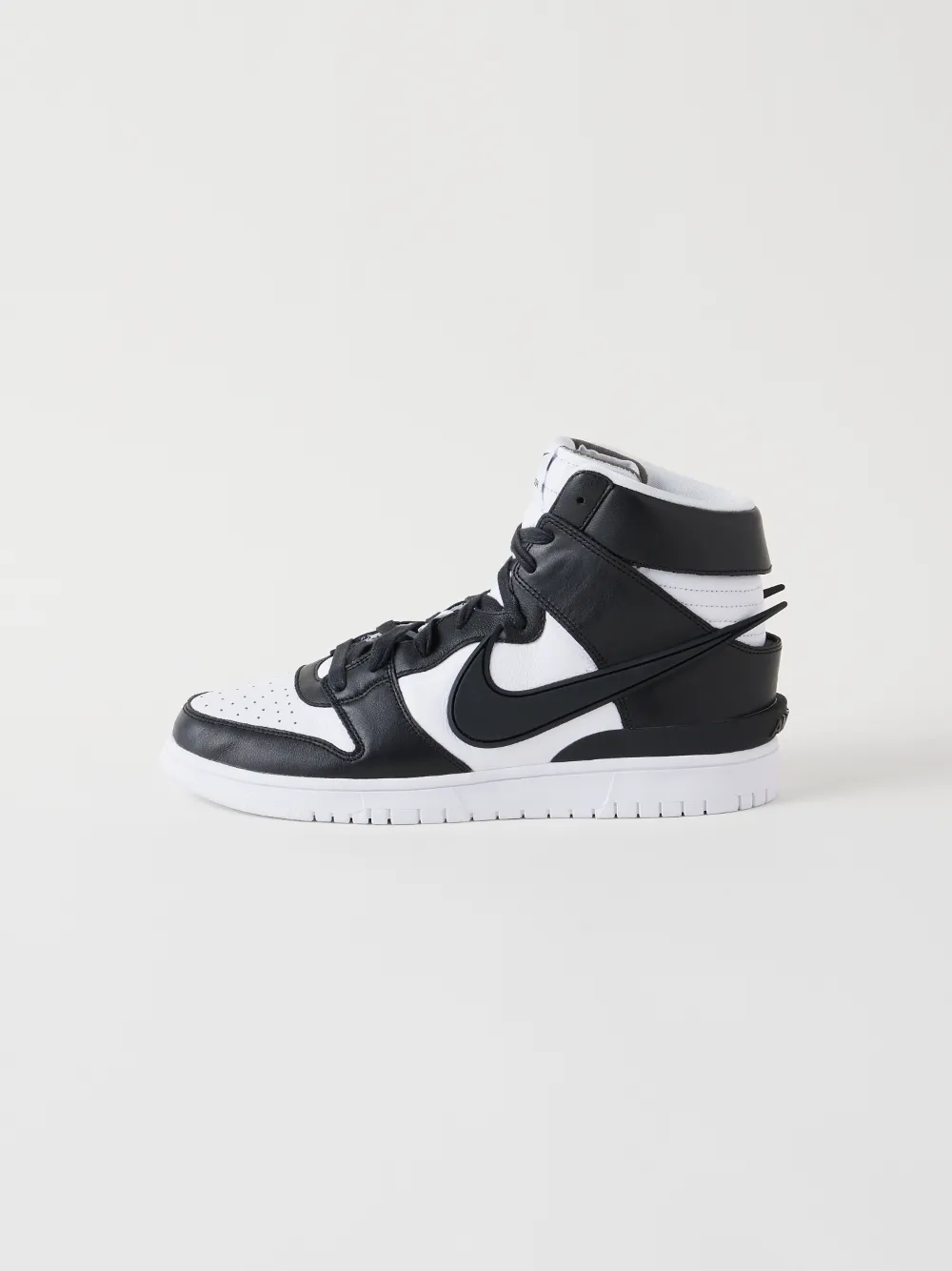 dunk high black ambush