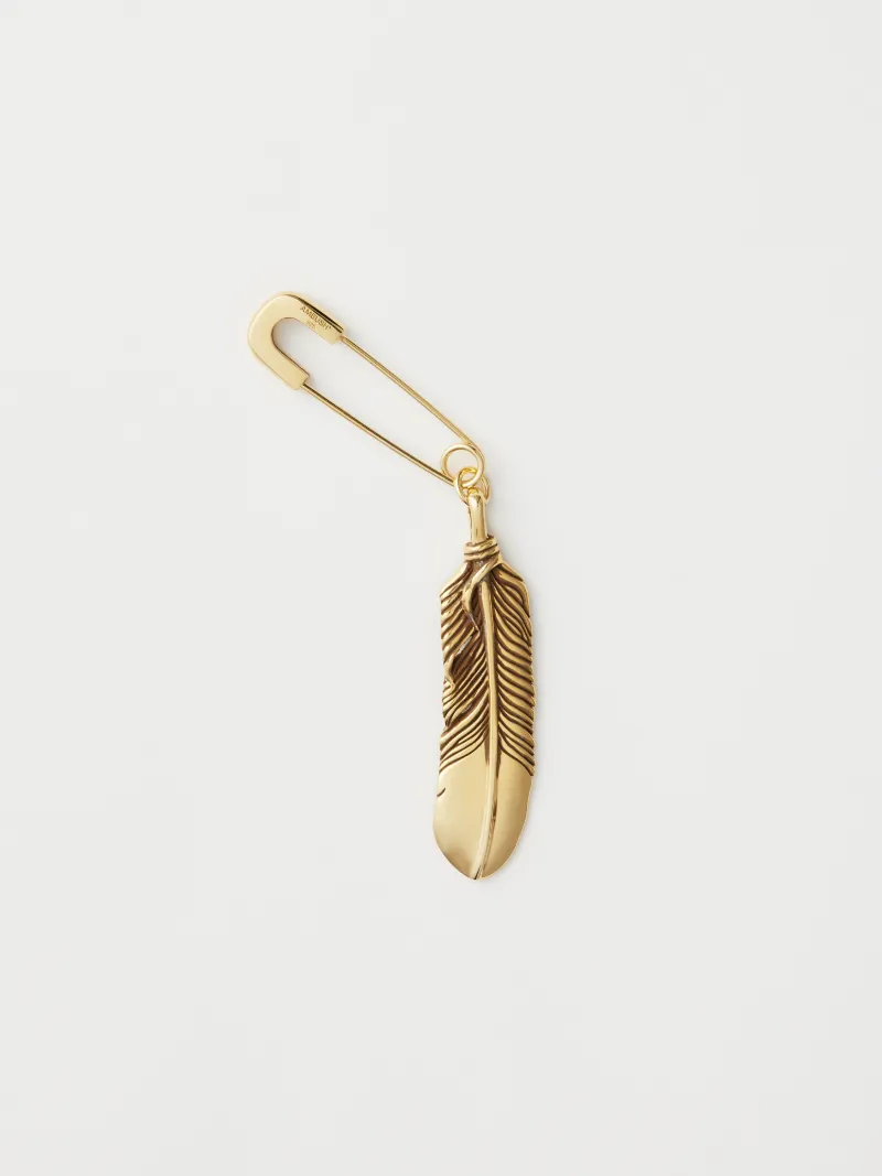 FEATHER CHARM WITH SAFETY PIN 925