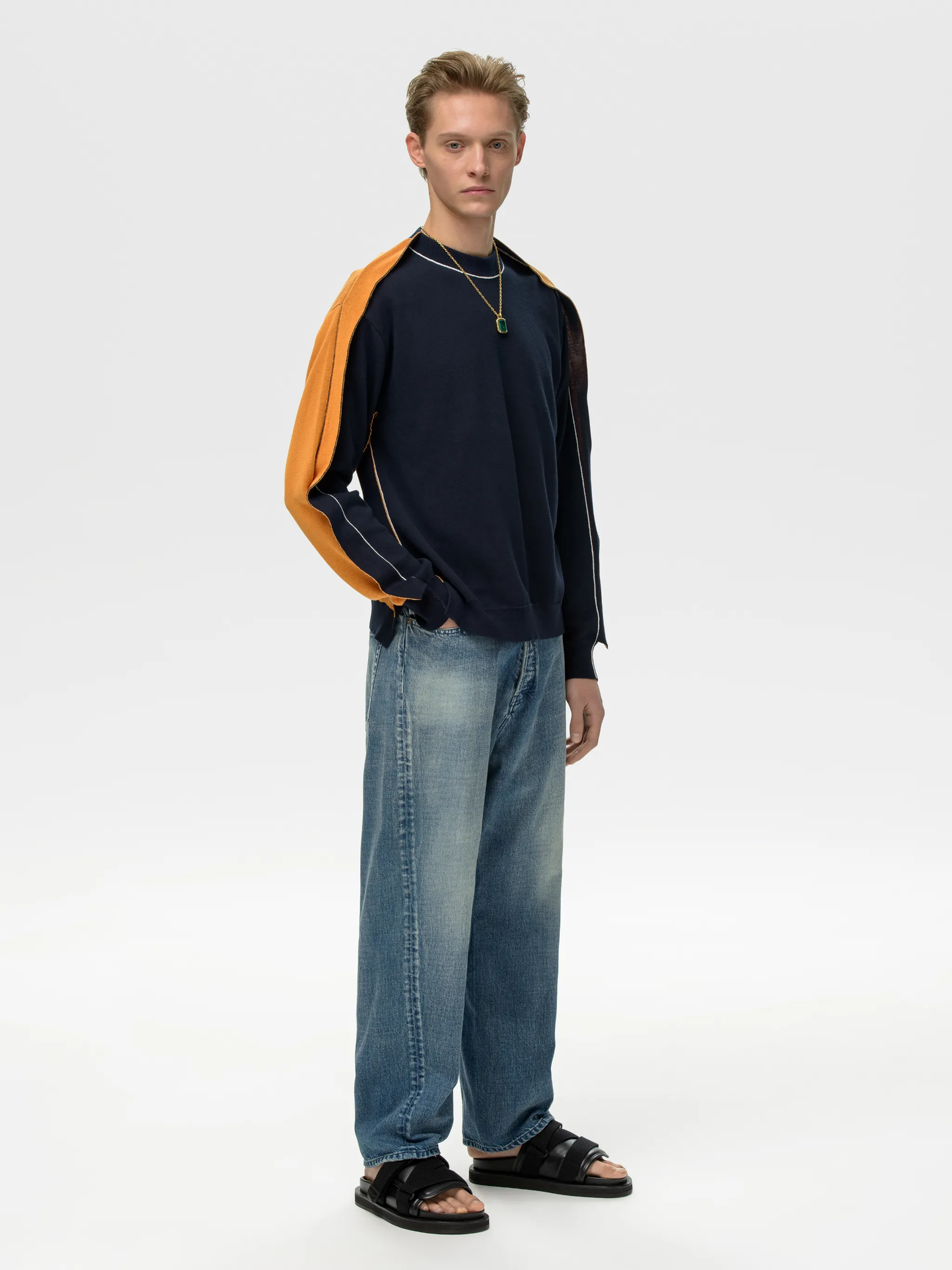 FIN KNIT SWEATER