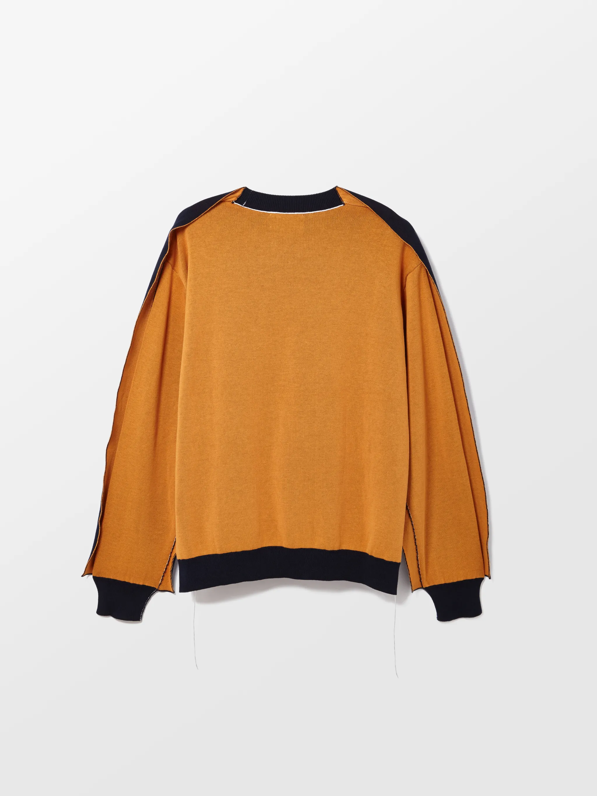 FIN KNIT SWEATER