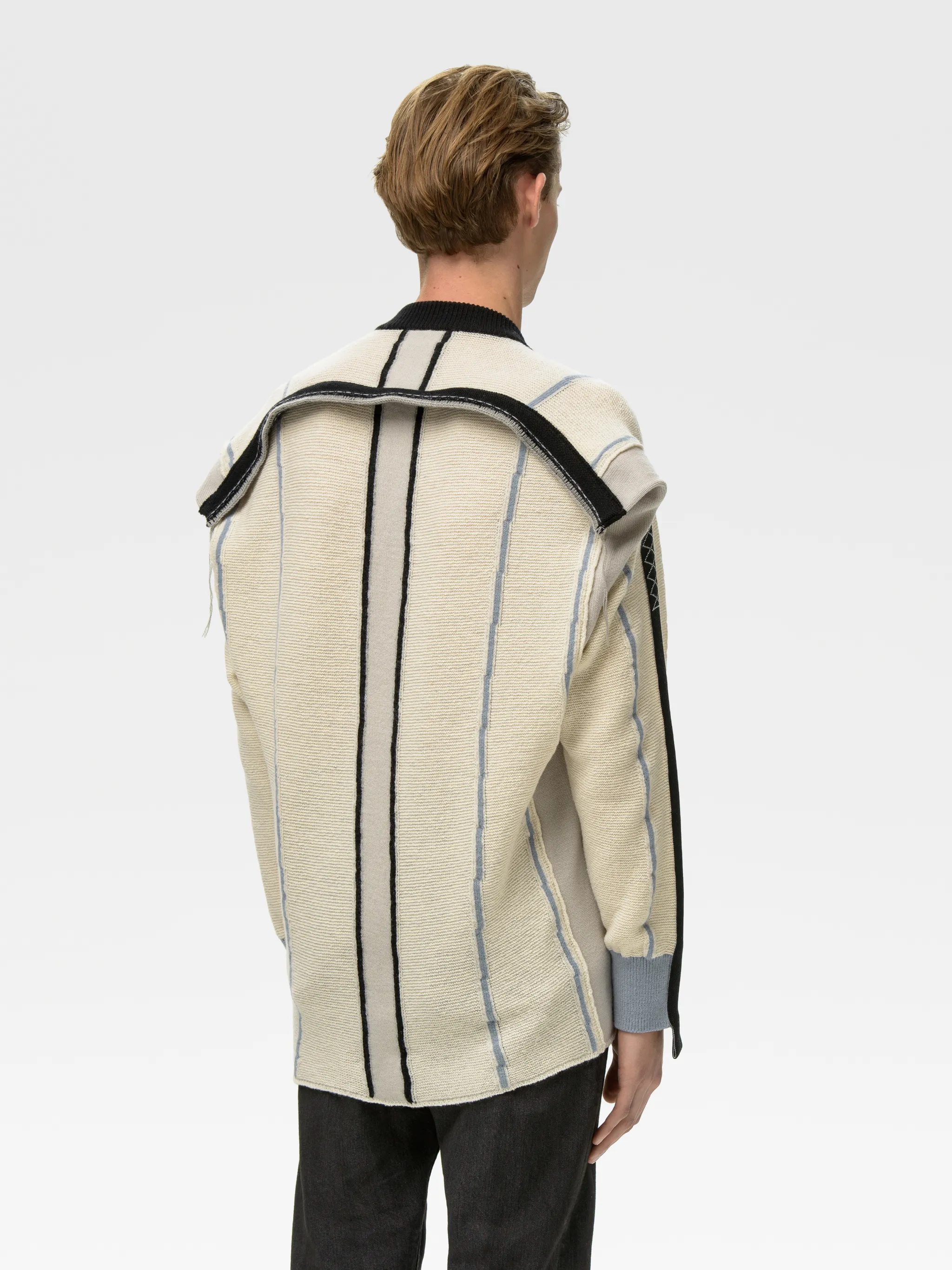 FOLDING KNIT SWEATER