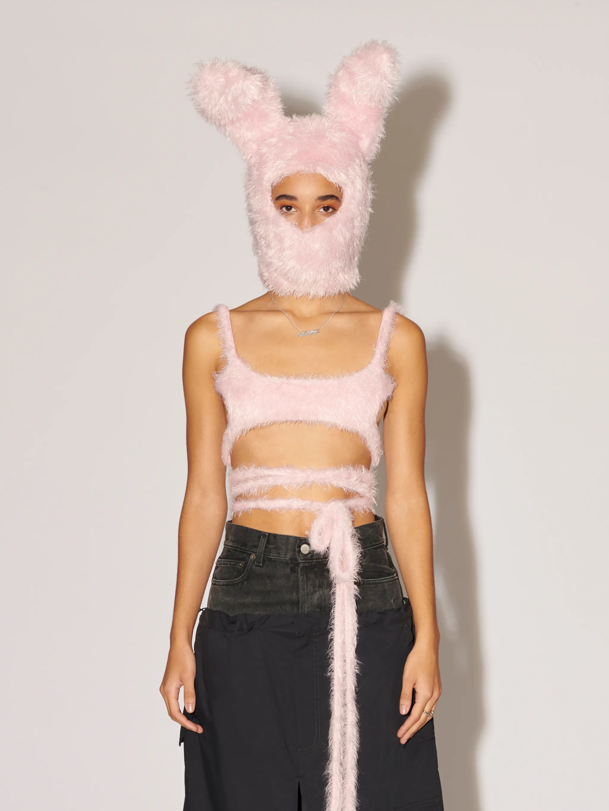 FUR BACKLESS STRING BRATOP