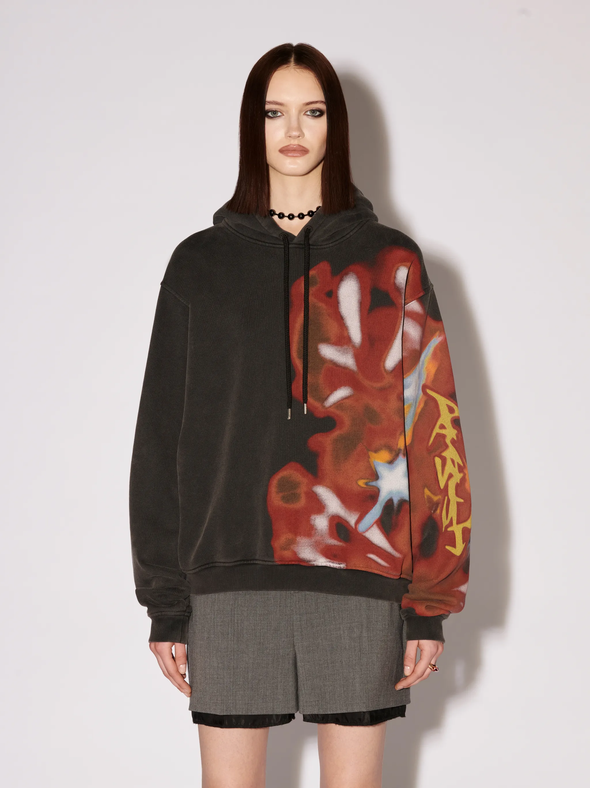 GRAPHIC HOODIE