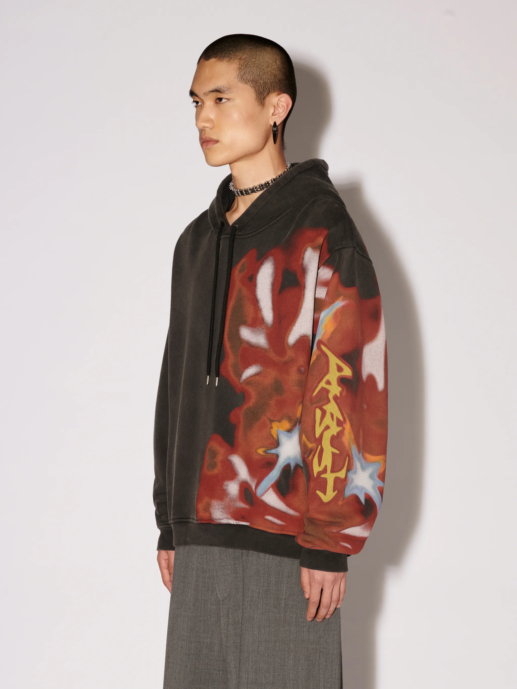 GRAPHIC HOODIE