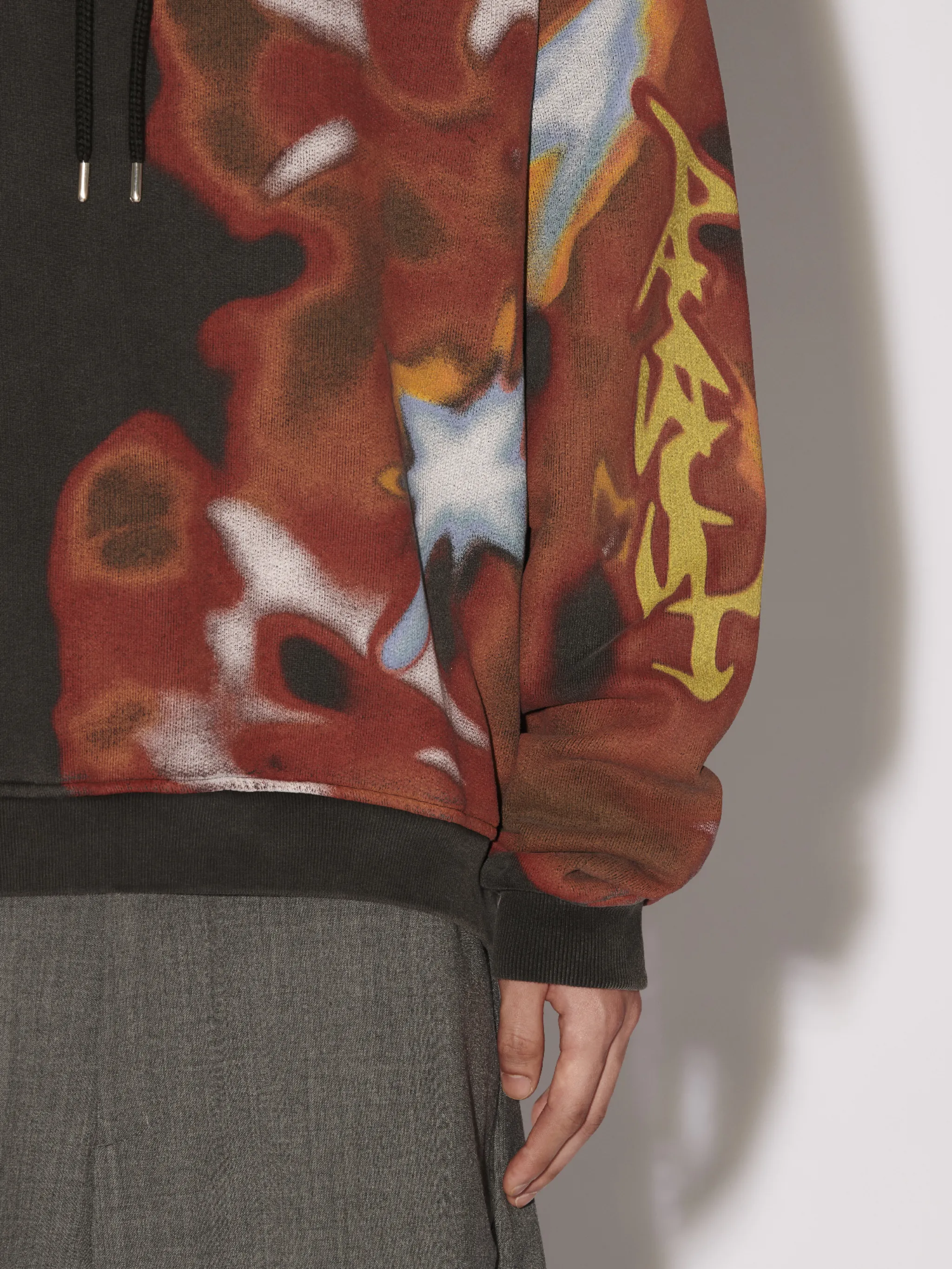 GRAPHIC HOODIE