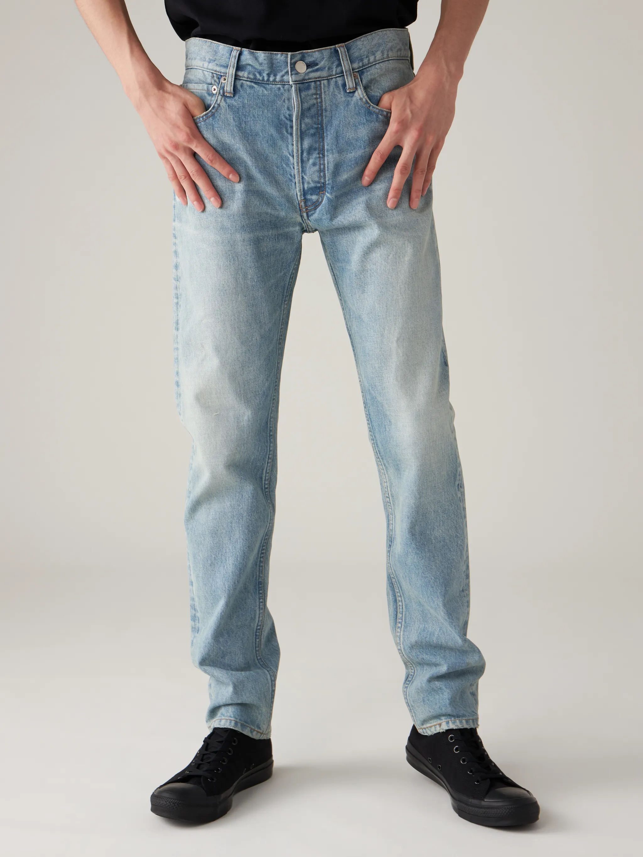 high waist slim-fit jeans