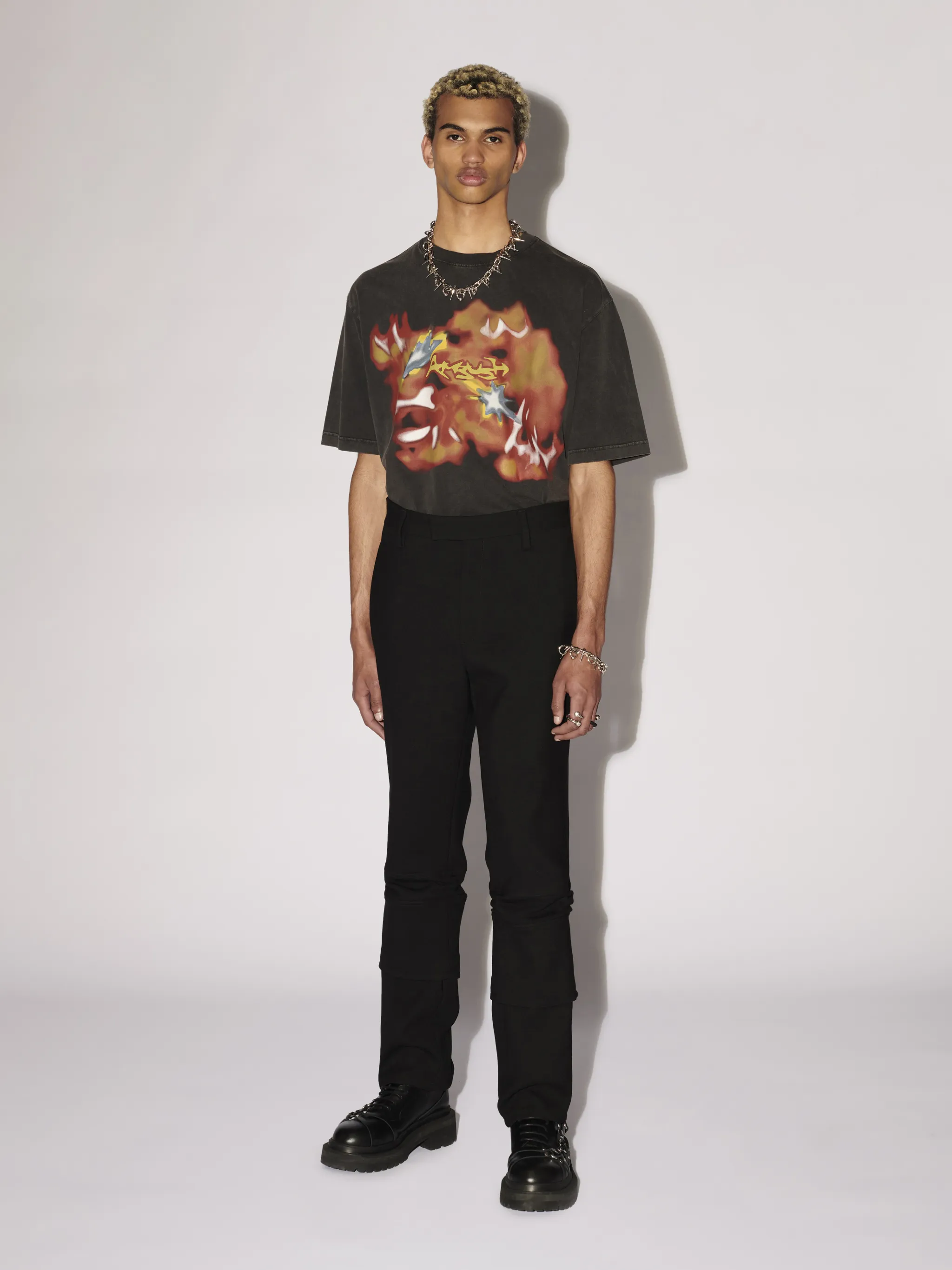 KNEE DETAIL PANTS