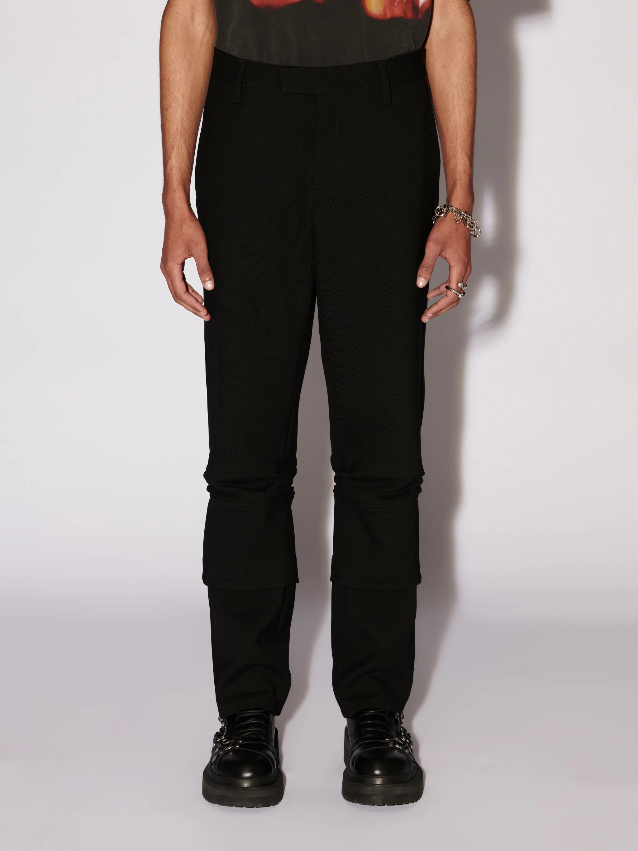 KNEE DETAIL PANTS