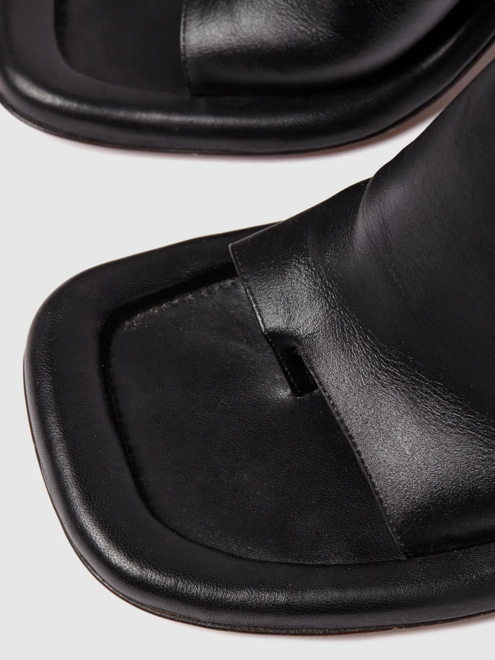 LEATHER CUSHION MULE AMBUSH® Official