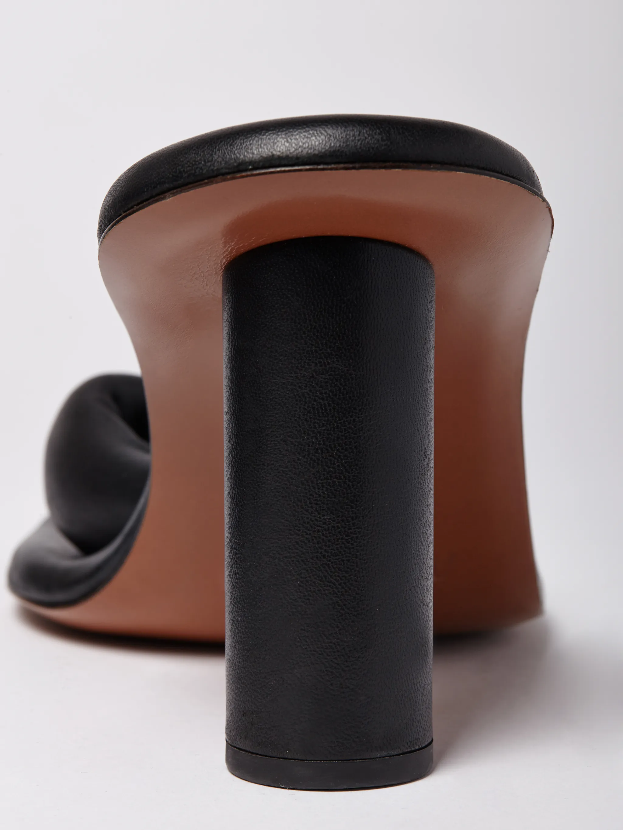 LEATHER CUSHION SANDAL