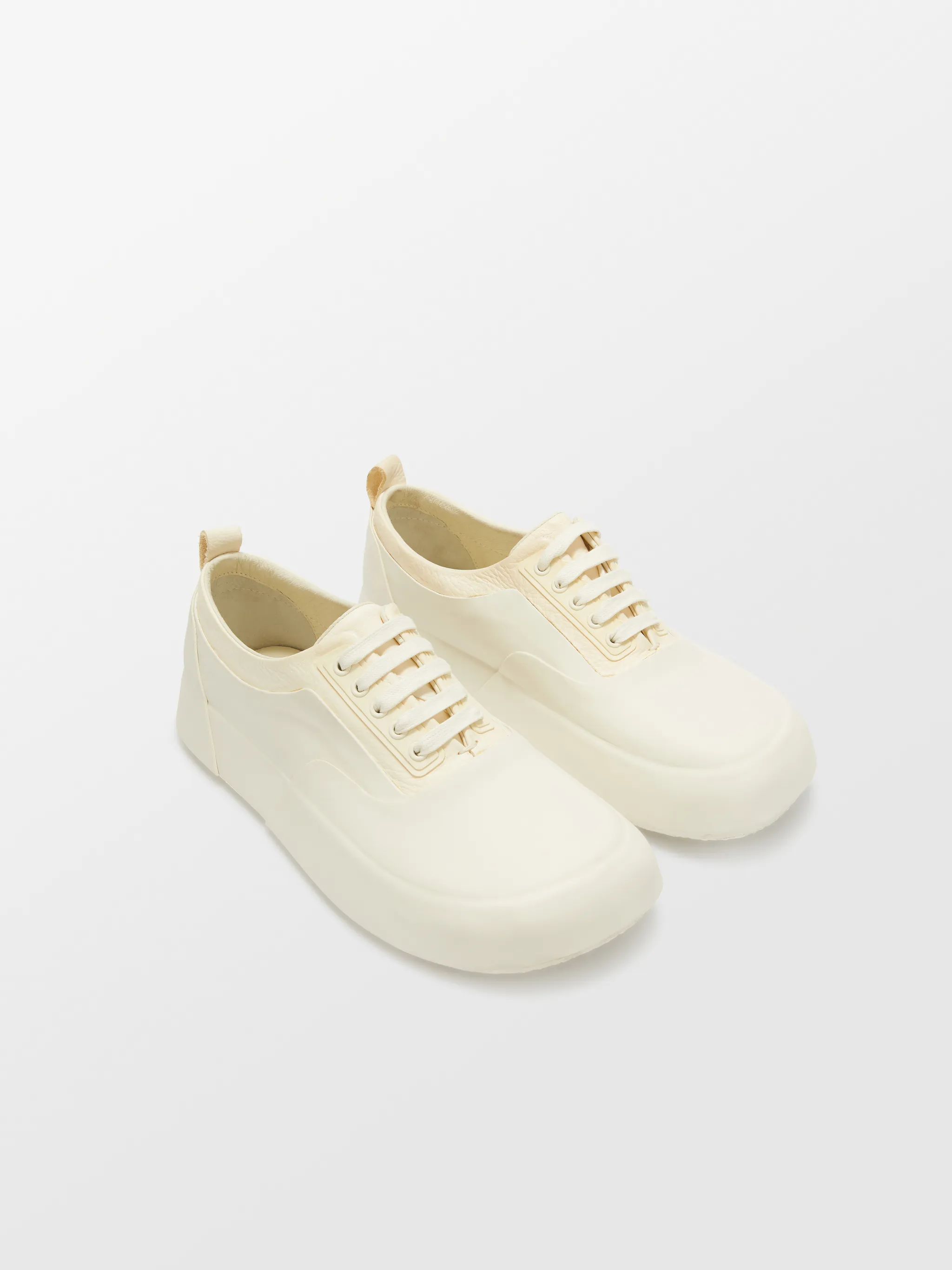 LEATHER MIX LOW TOP SNEAKER