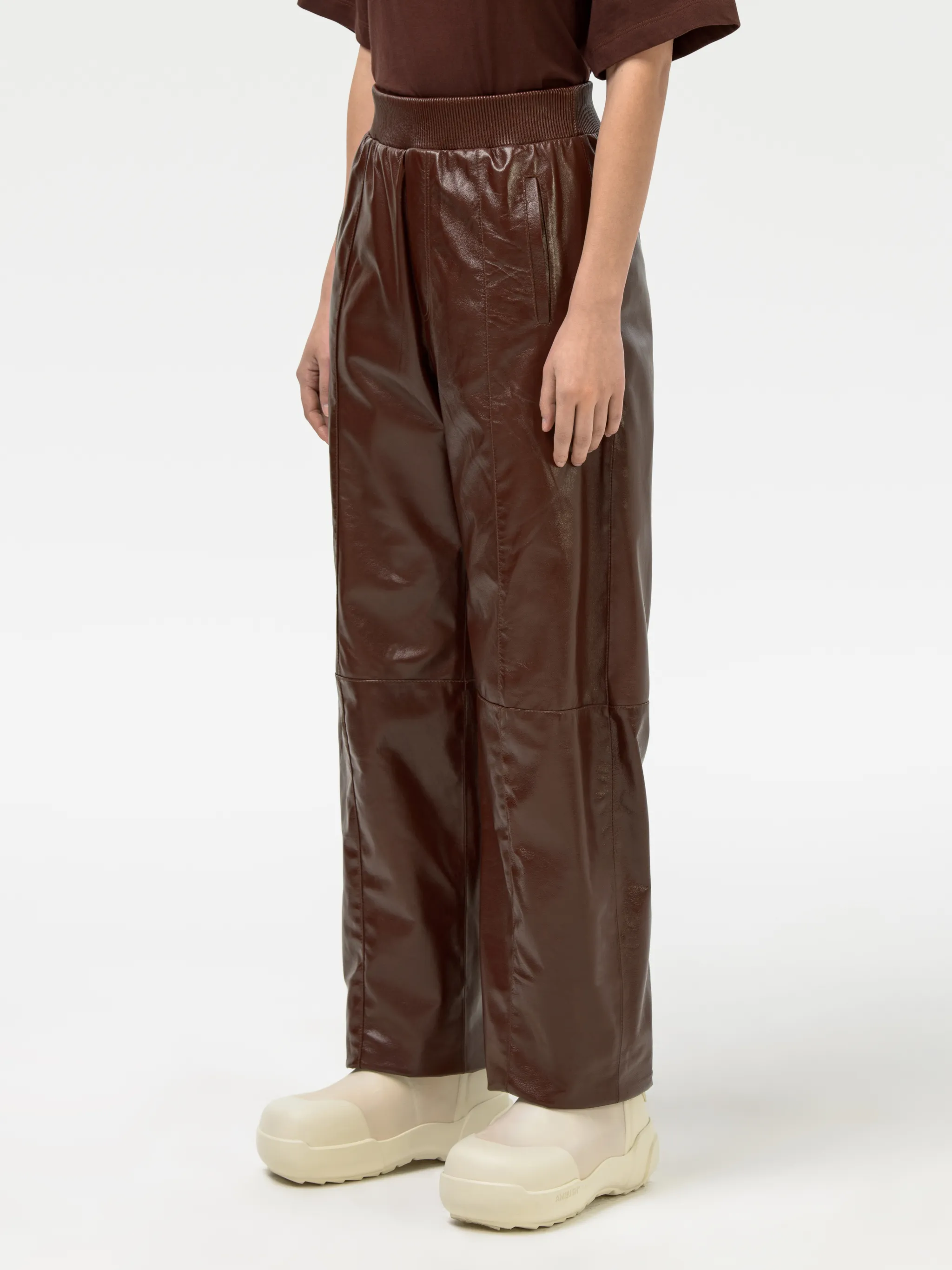 LEATHER PANTS