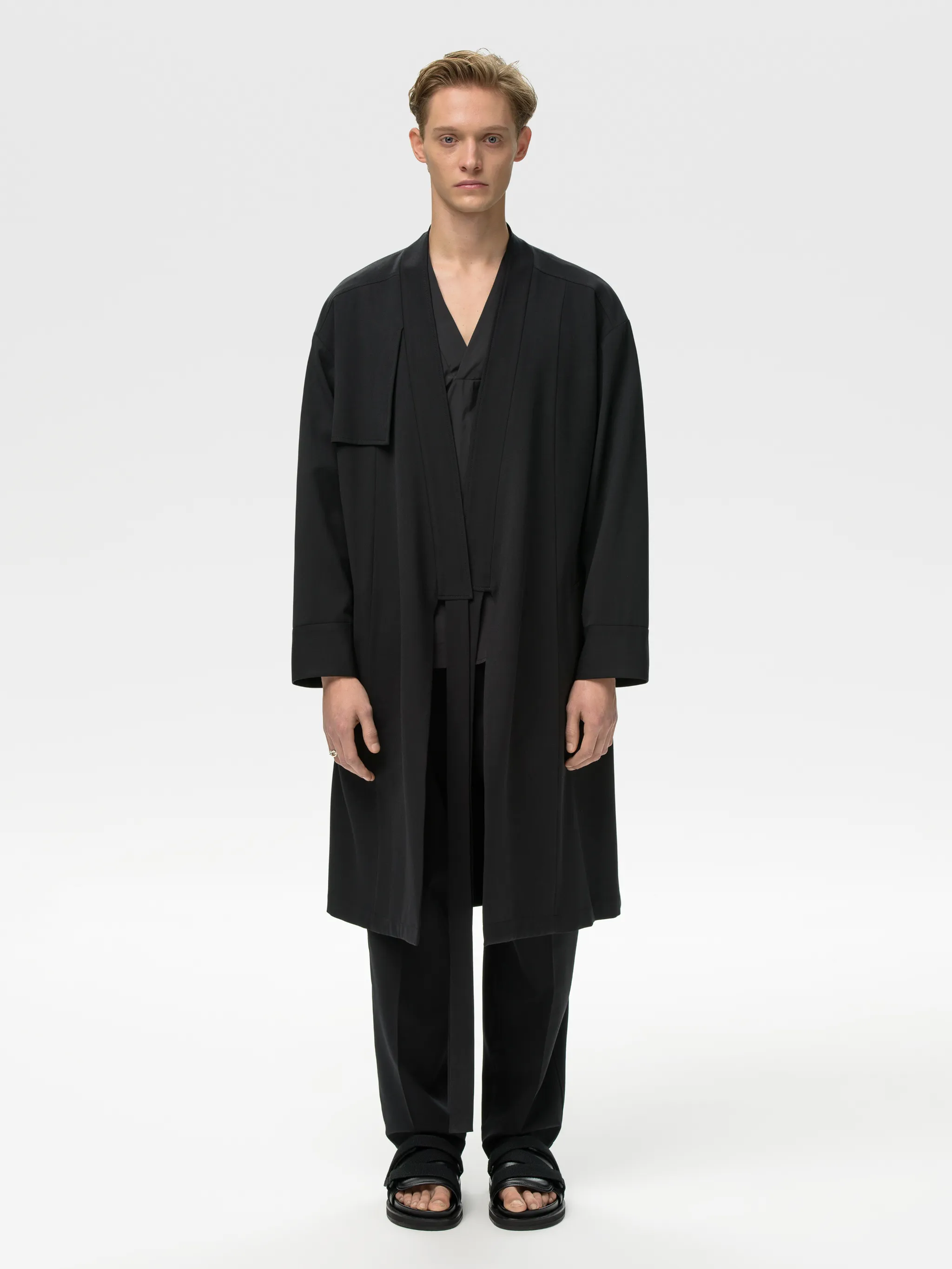 LIGHT WOOL KIMONO COAT