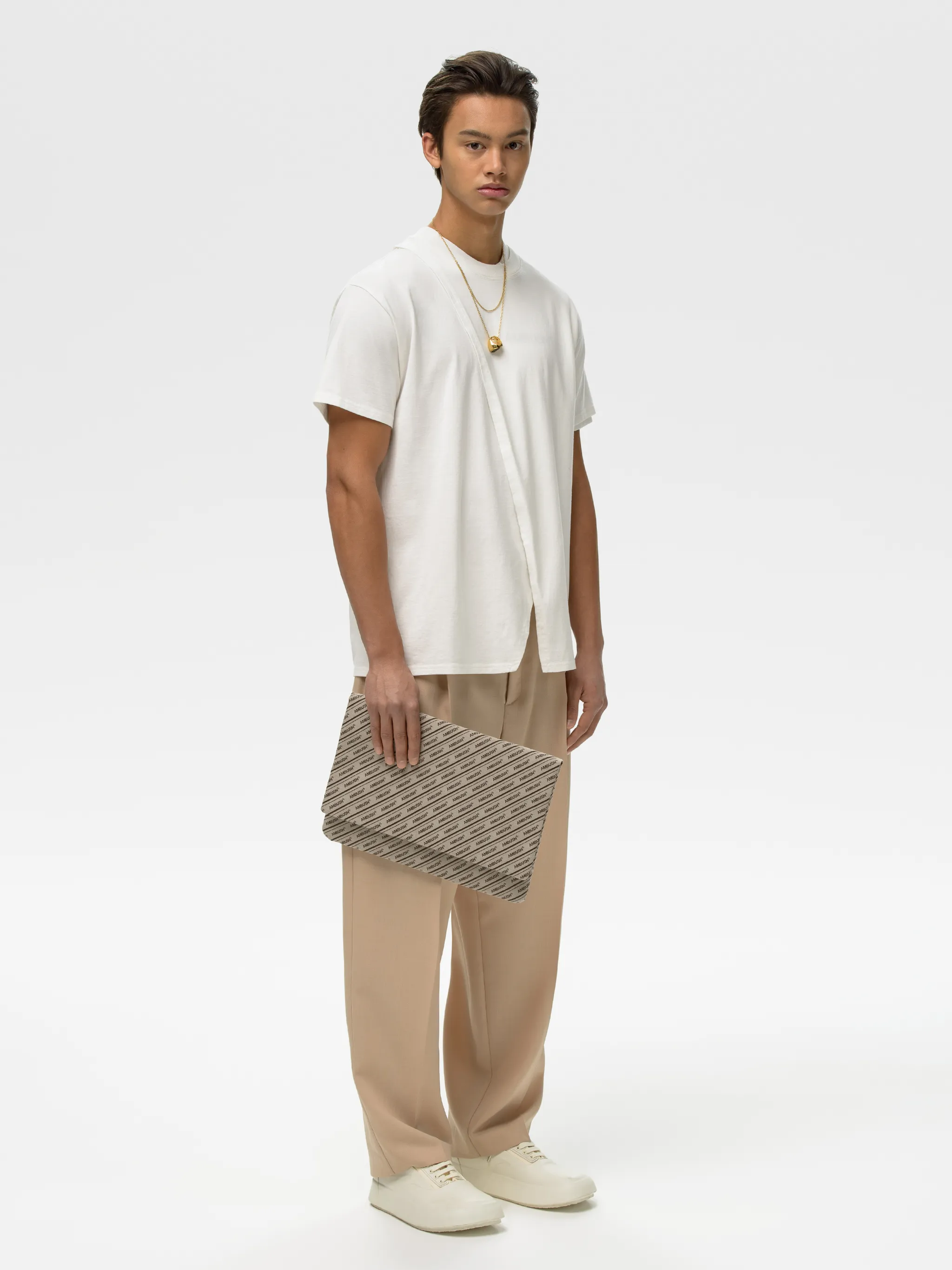 LOGO CANVAS LAPTOP SLEEVE