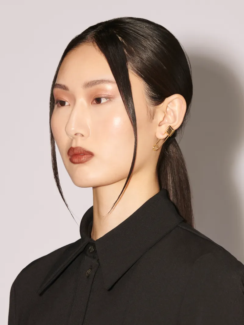 经典 LOGO 安全别针耳环