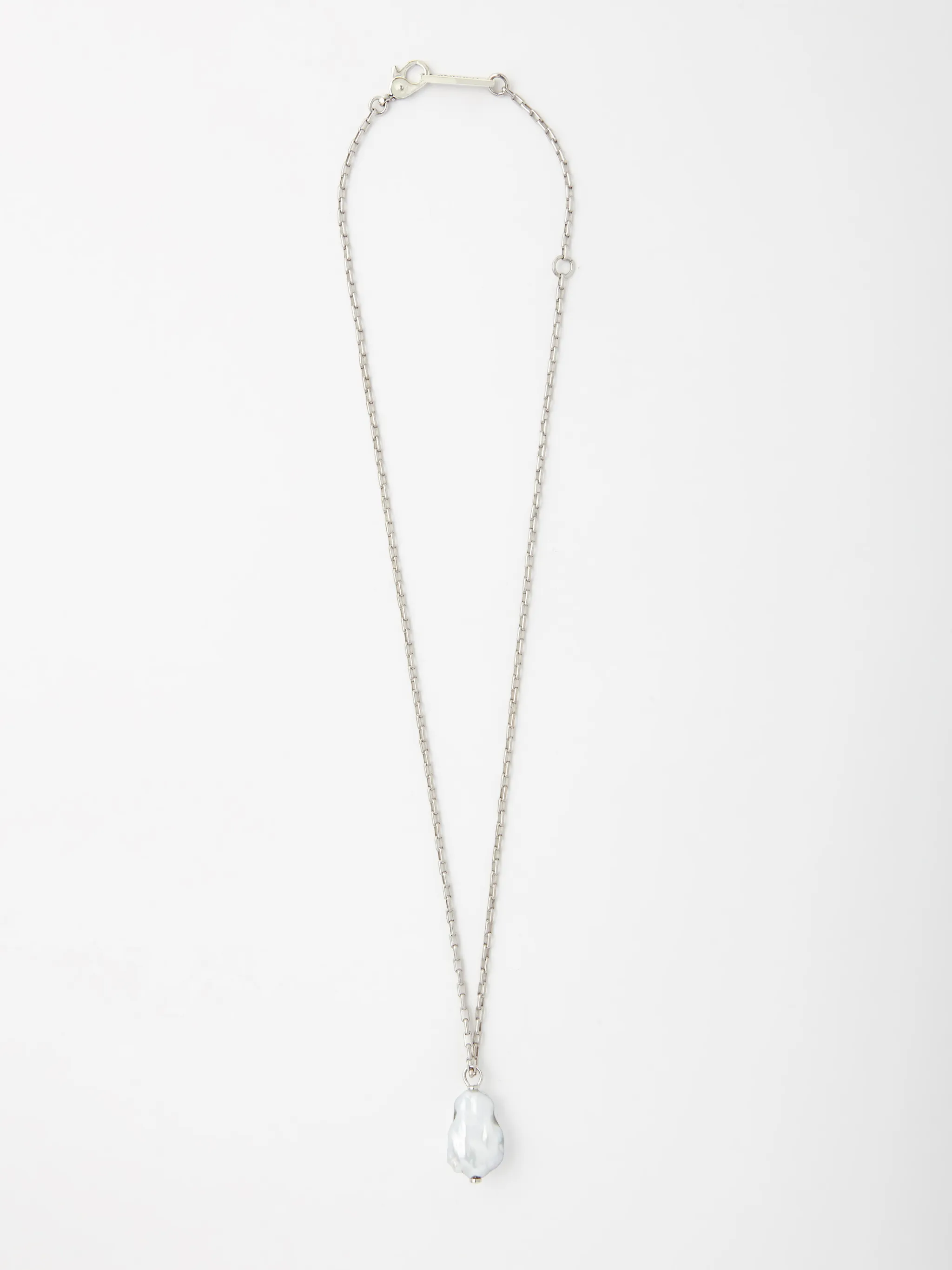 METAL DIPPED BAROQUE PEARL CHARM NECKLACE