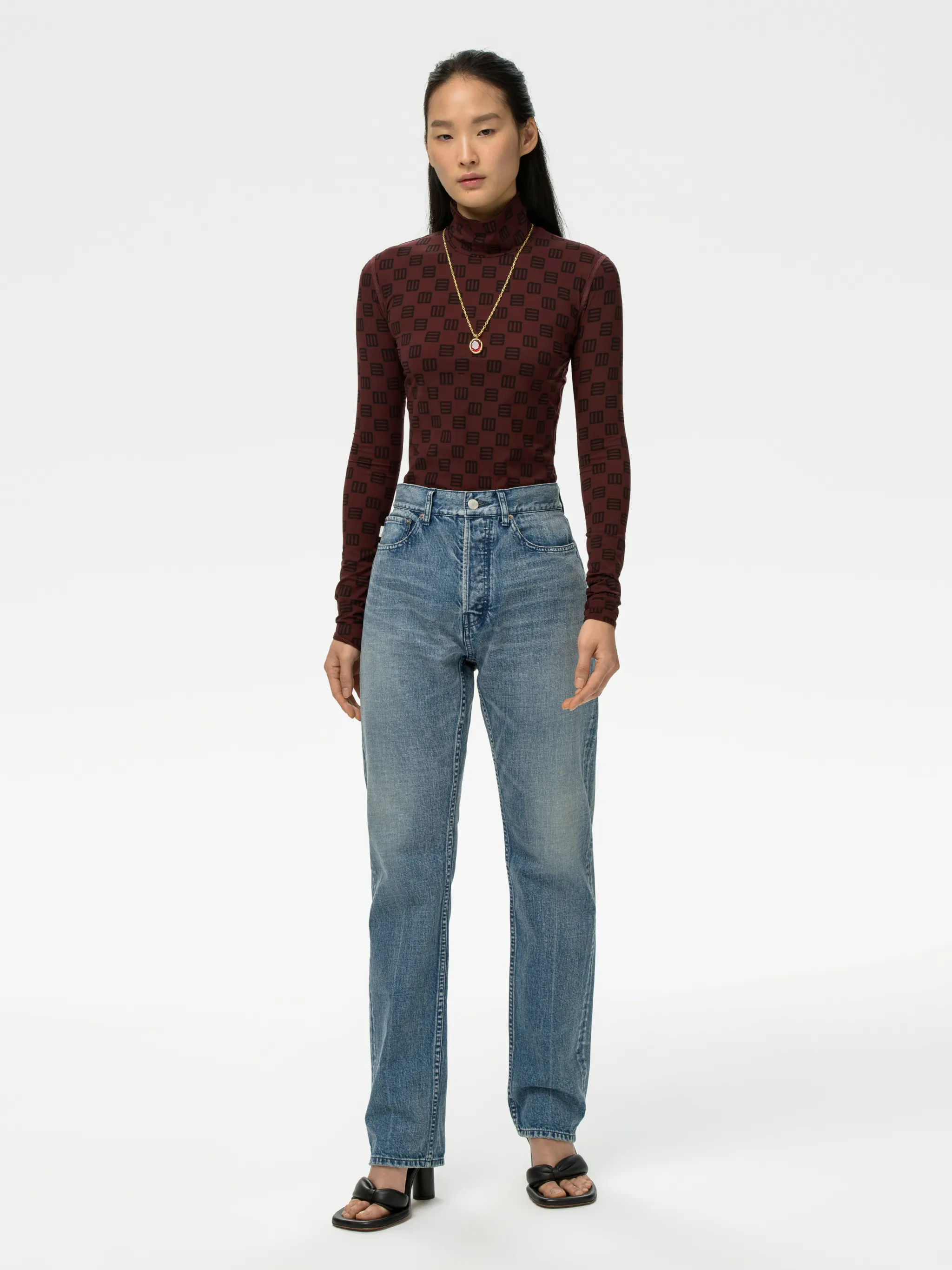 MONOGRAM FITTED TURTLENECK