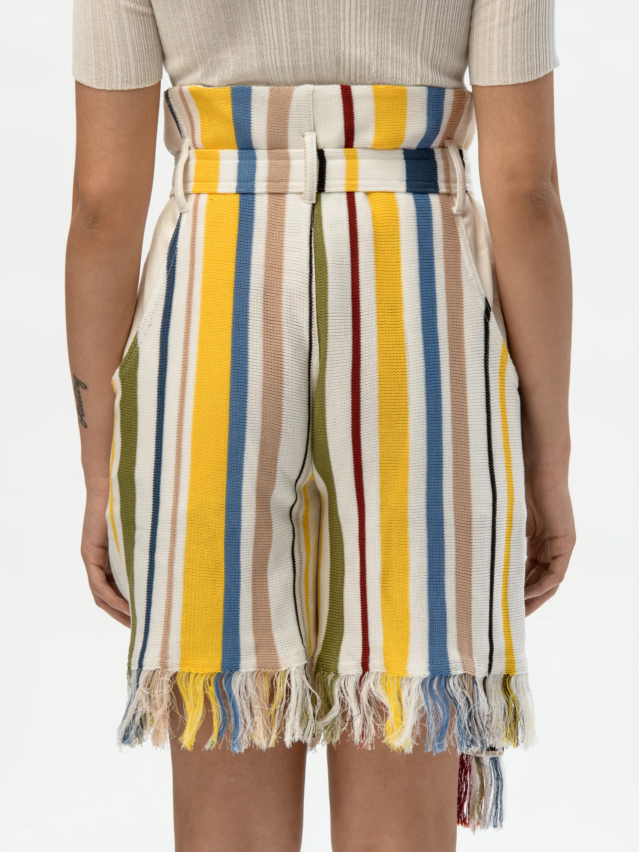 MULTICOLOR FRINGED KNIT SHORT PANTS
