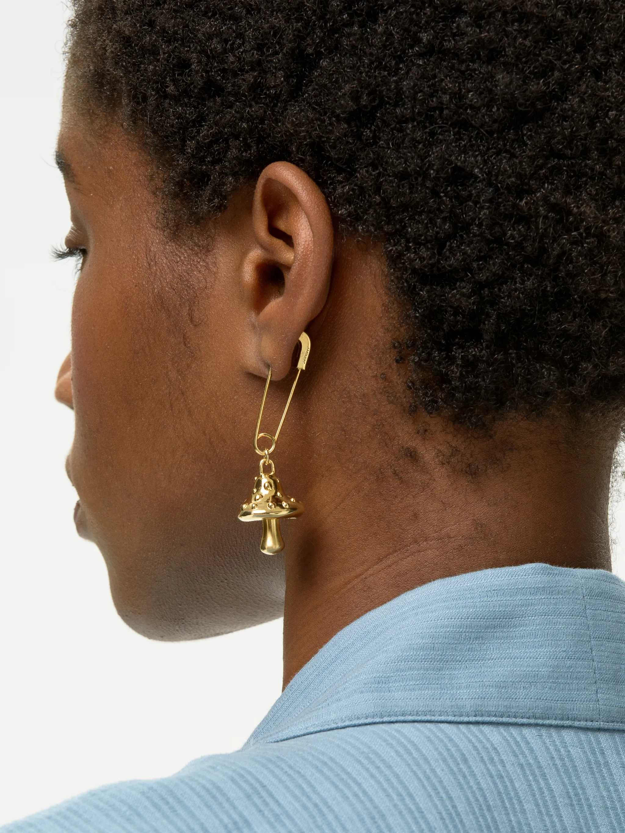 MUSHROOM CHARM EARRING