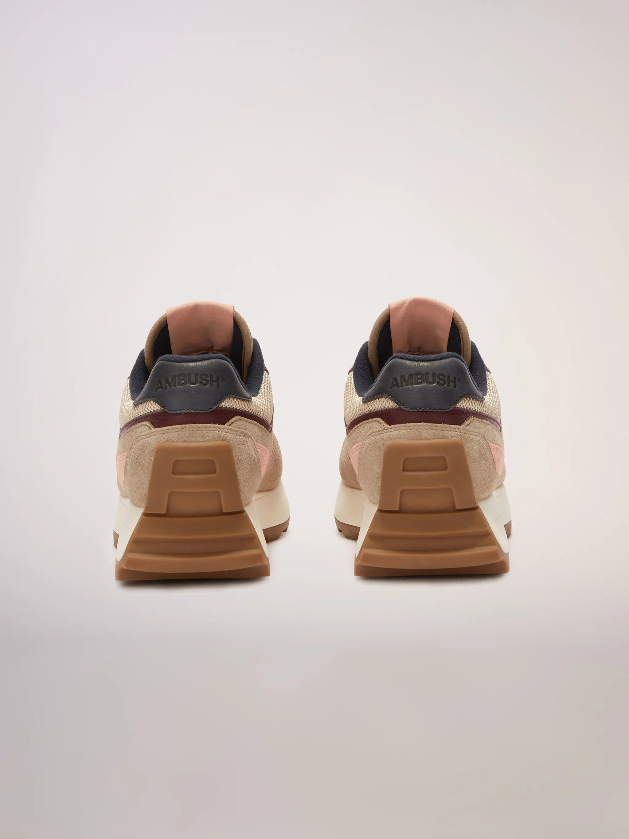 NEW SNEAKER