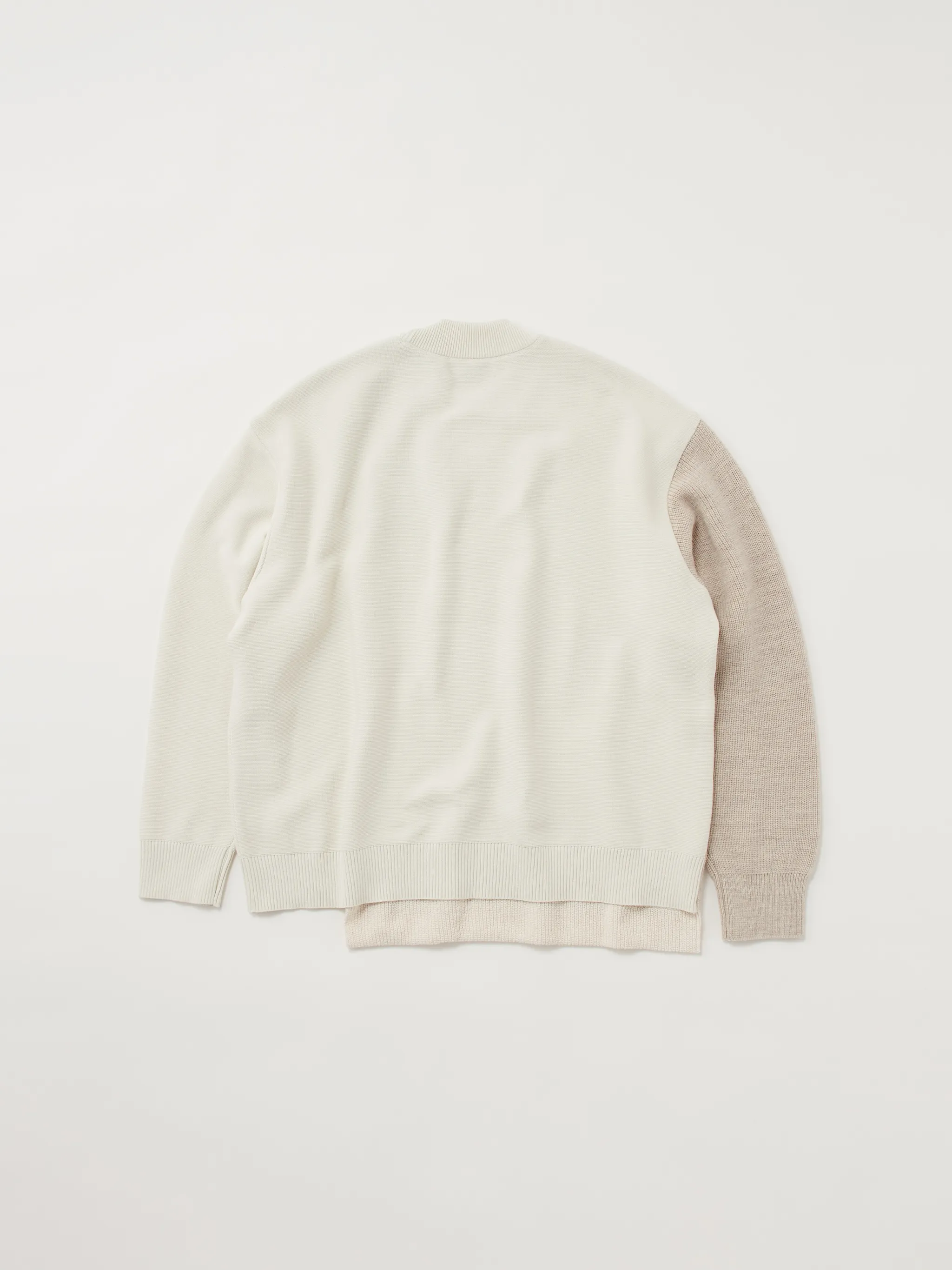 OVERLAP CREWNECK KNIT