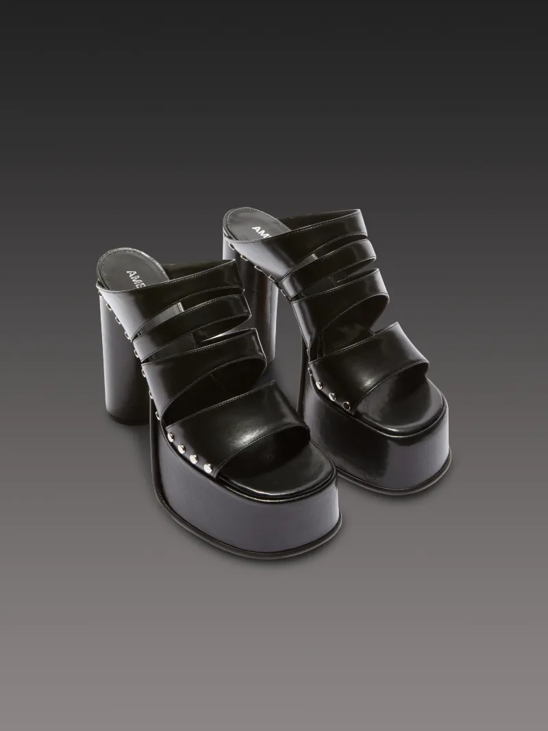 PLATFORM SANDAL