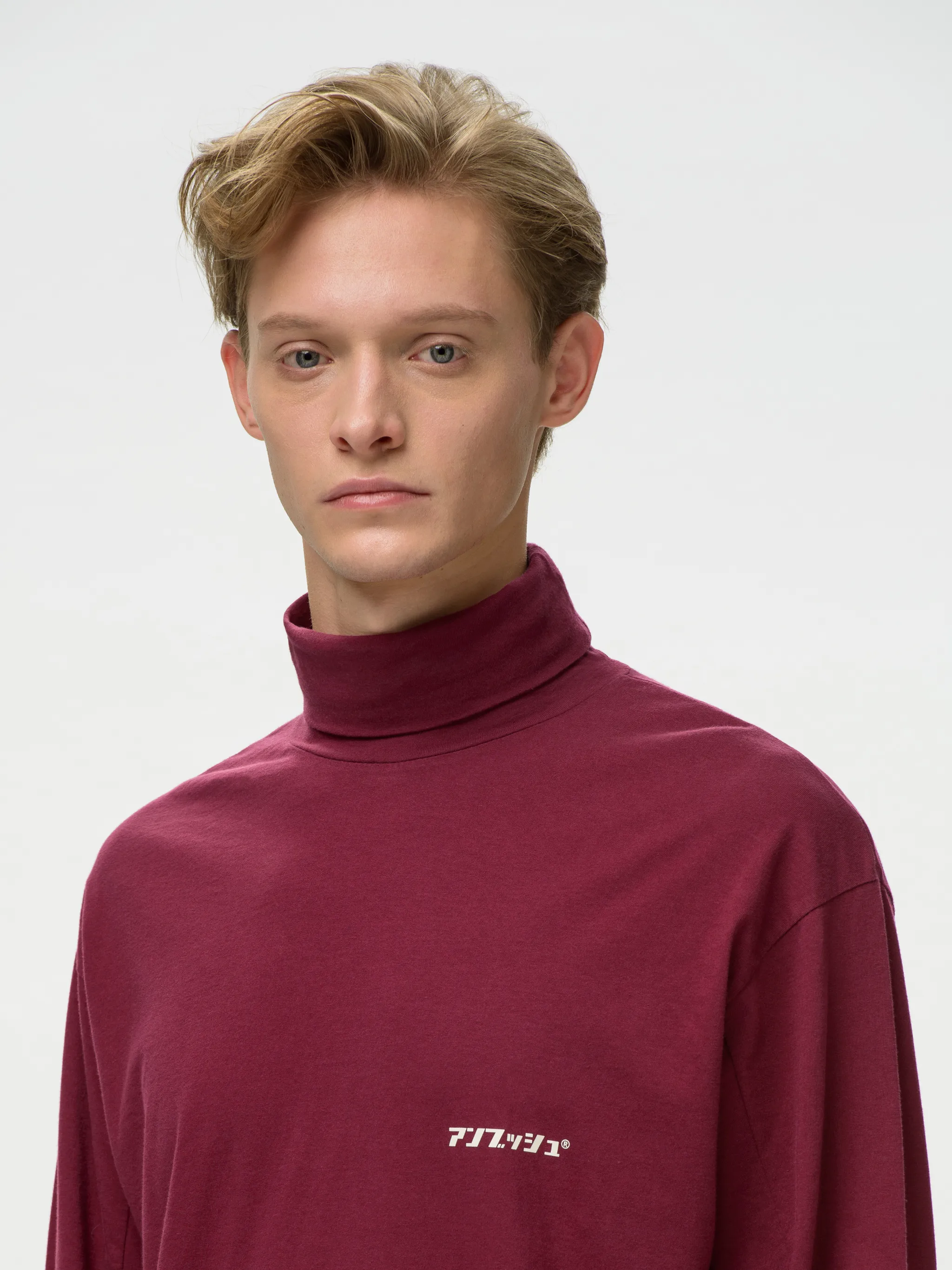 turtle neck with no sleeves