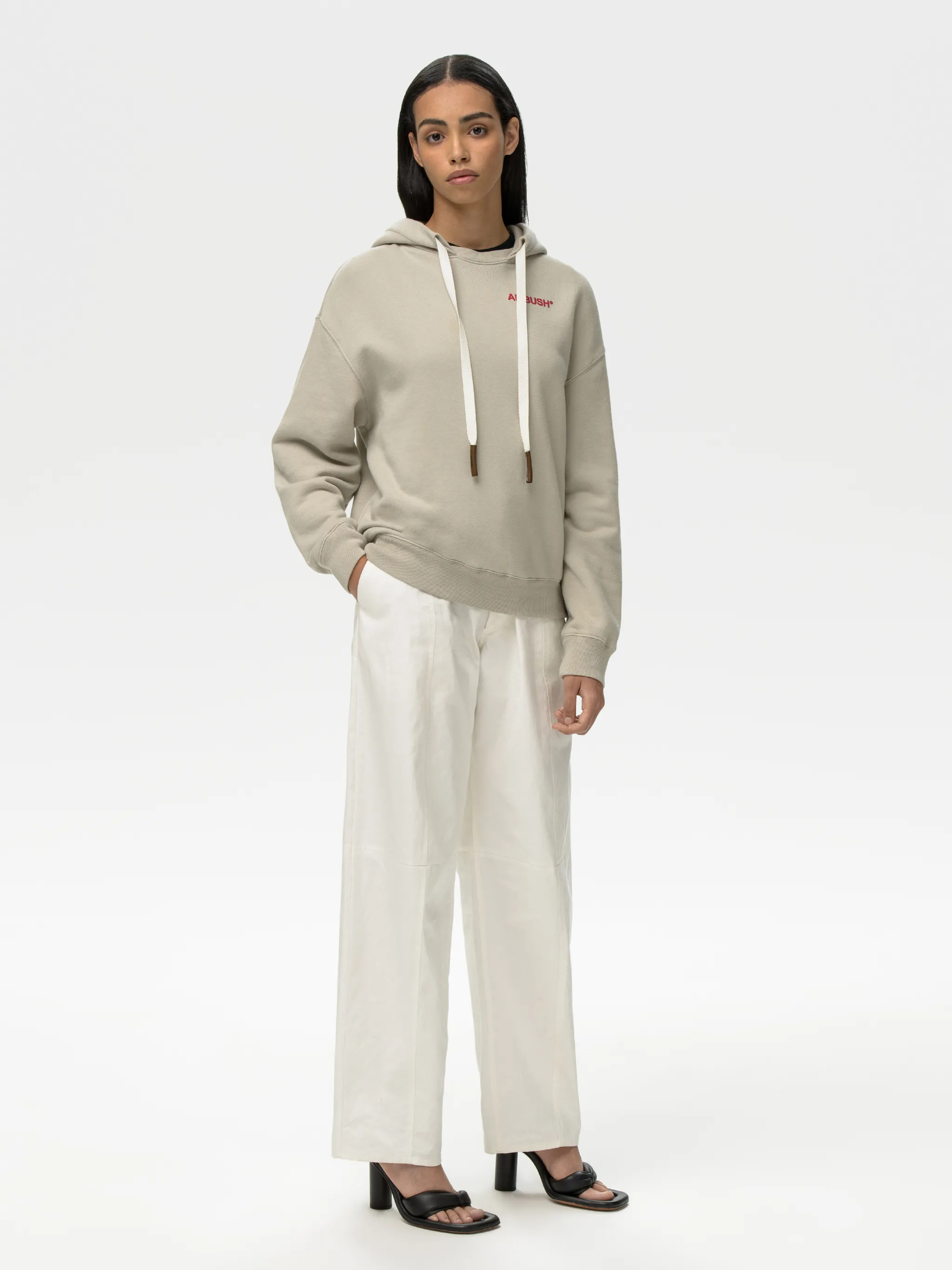 REGULAR FIT HOODIE