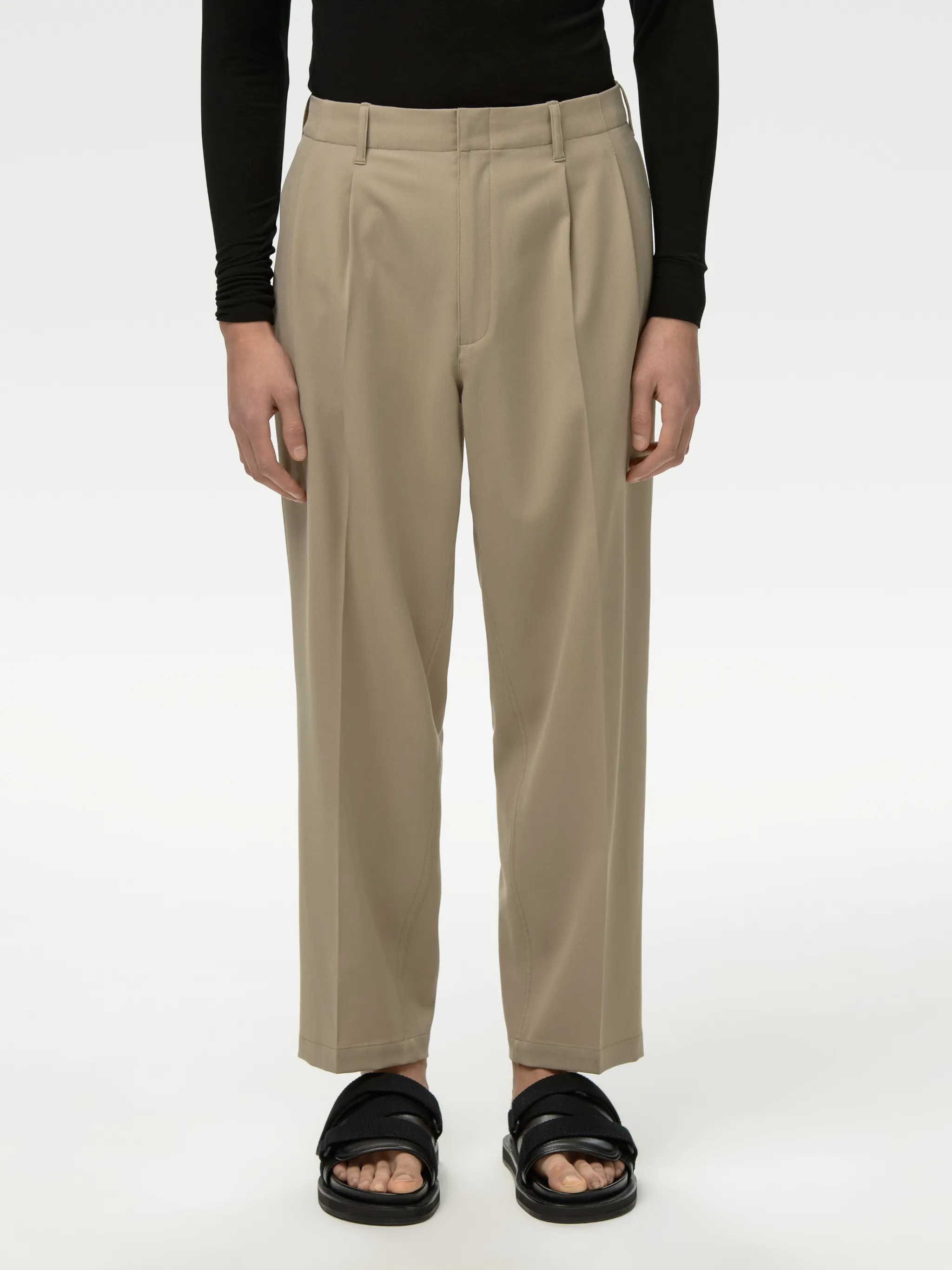 RELAX FIT SUIT PANTS